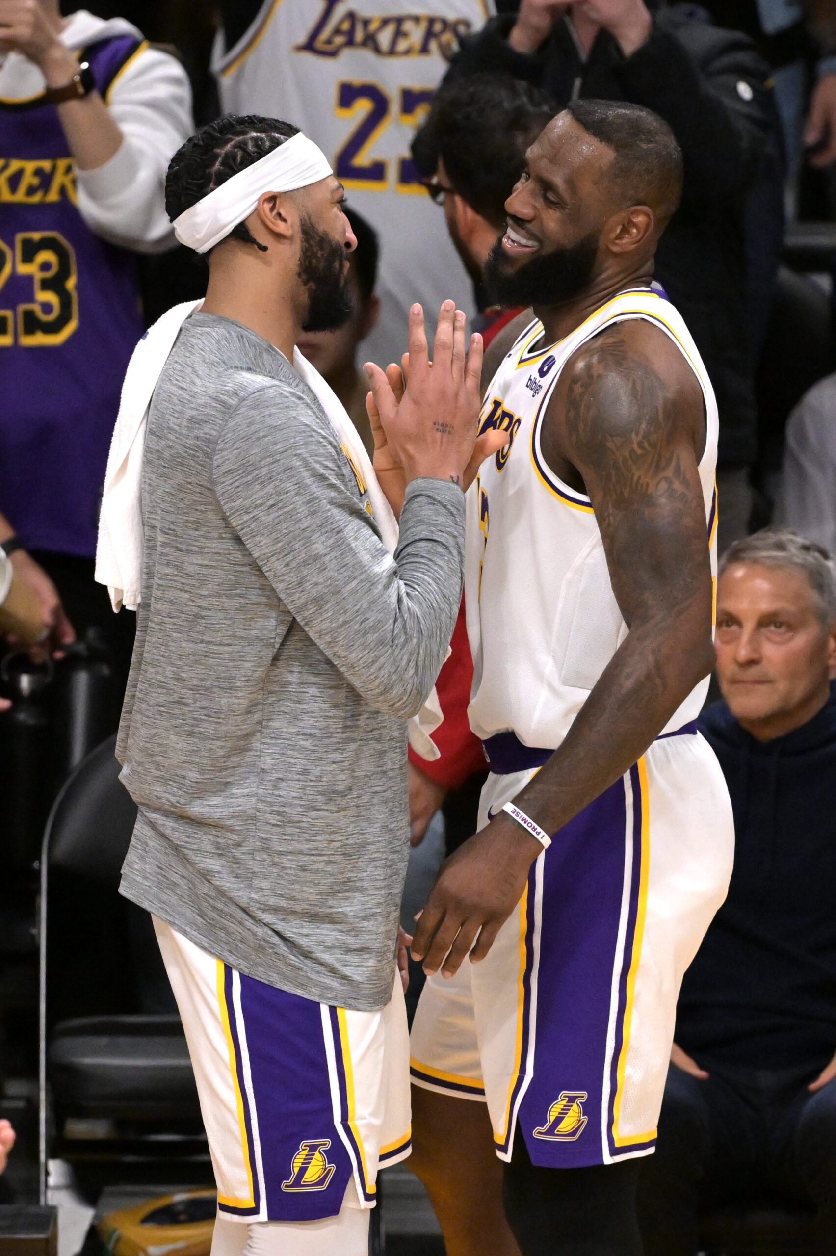 BREAKING: Los Angeles Lakers' LeBron James, Anthony Davis Injury Updates Are Mixed Bag Ahead of Grizzlies Bout 3 Los Angeles Lakers, Anthony Davis, LeBron James