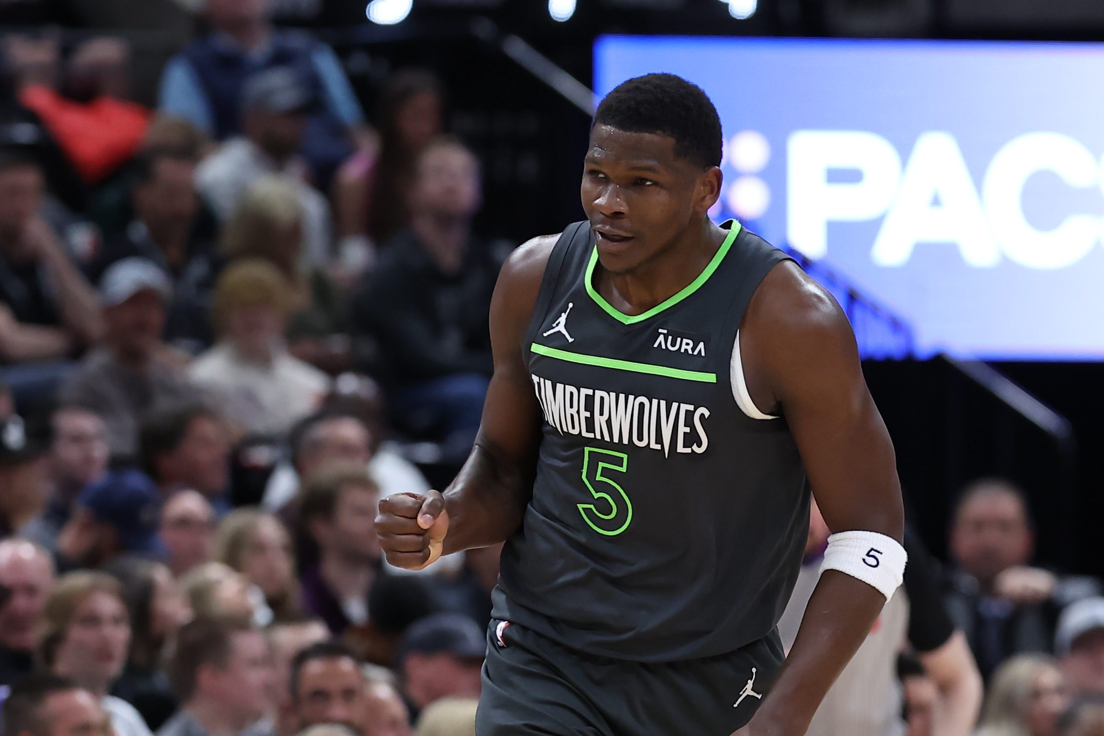 Minnesota Timberwolves Fans Would Not Want to Hear Jamal Crawford's Brutally Honest Opinion About Them Ahead of the 2024 Playoffs 2 Magic Johnson, Anthony Edwards, Minnesota Timberwolves