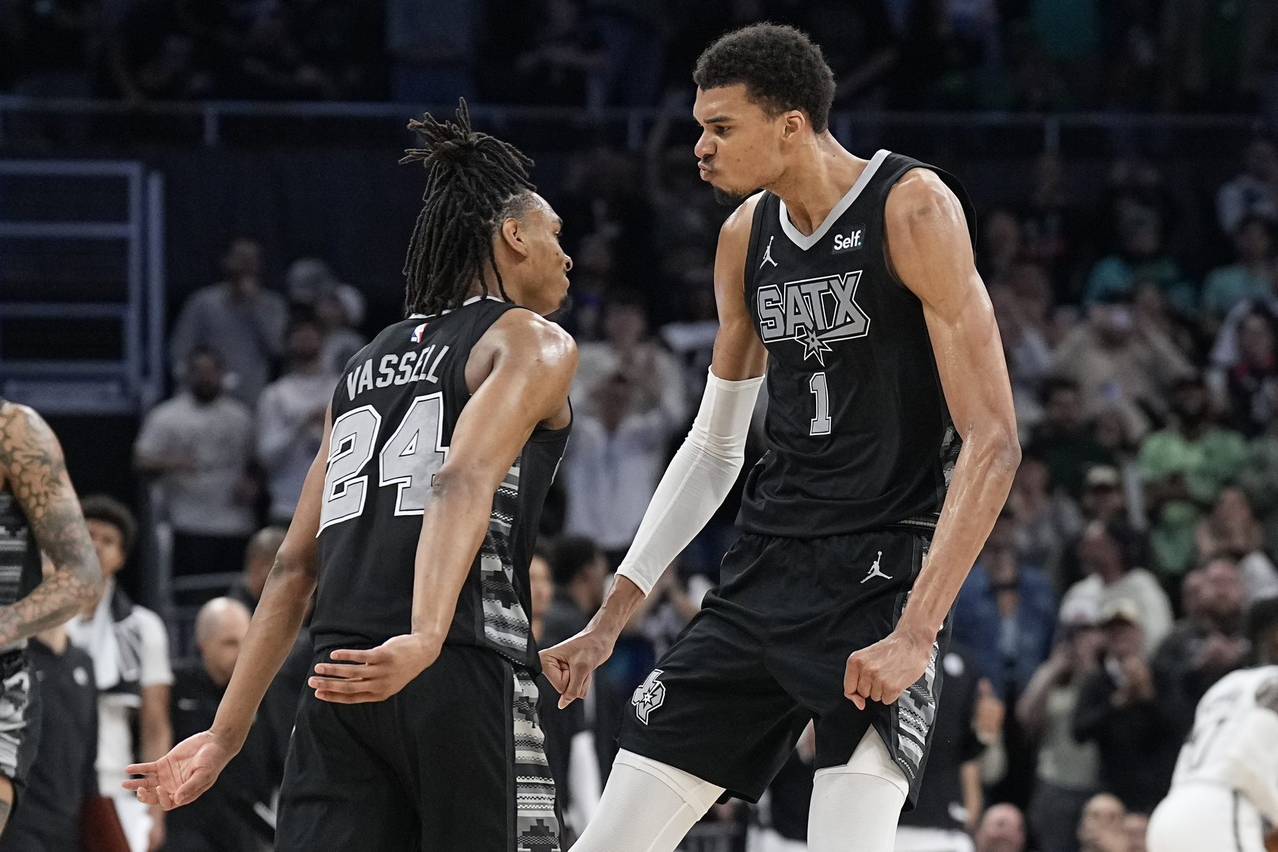 San Antonio Spurs' Victor Wembanyama on Dishing 9 Dimes in Win Vs. New Orleans Pelicans: 'I Always Had It In Me' 2 San Antonio Spurs, Victor Wembanyama