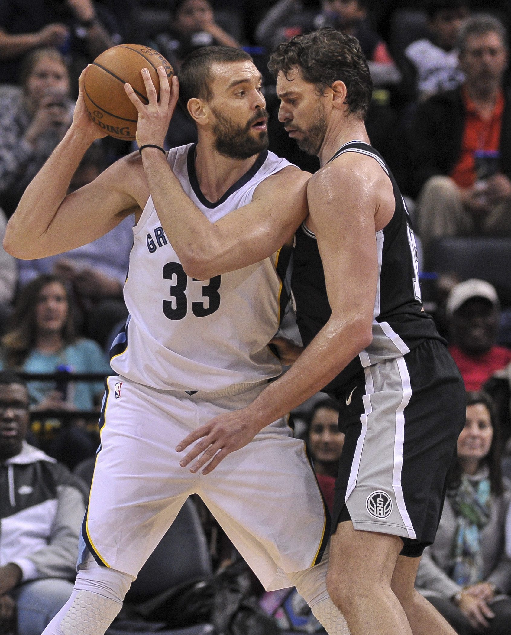 Memphis Grizzlies: Pau Gasol Sends Heartfelt Message to Brother Marc Gasol Amid Jersey Retirement 2 USATSI 10563309