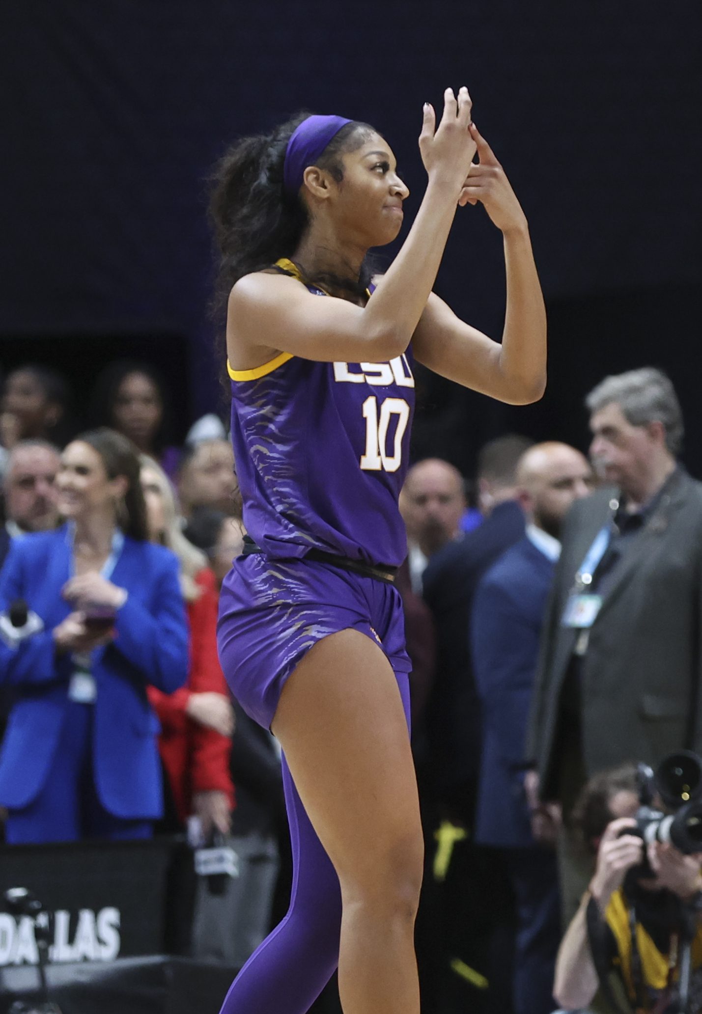 Paul Pierce on Iowa Hawkeyes' Caitlin Clark Destroying Angel Reese, LSU: 'Put Them on Their Knee and Spanked Them' 2 LSU Tigers, Angel Reese