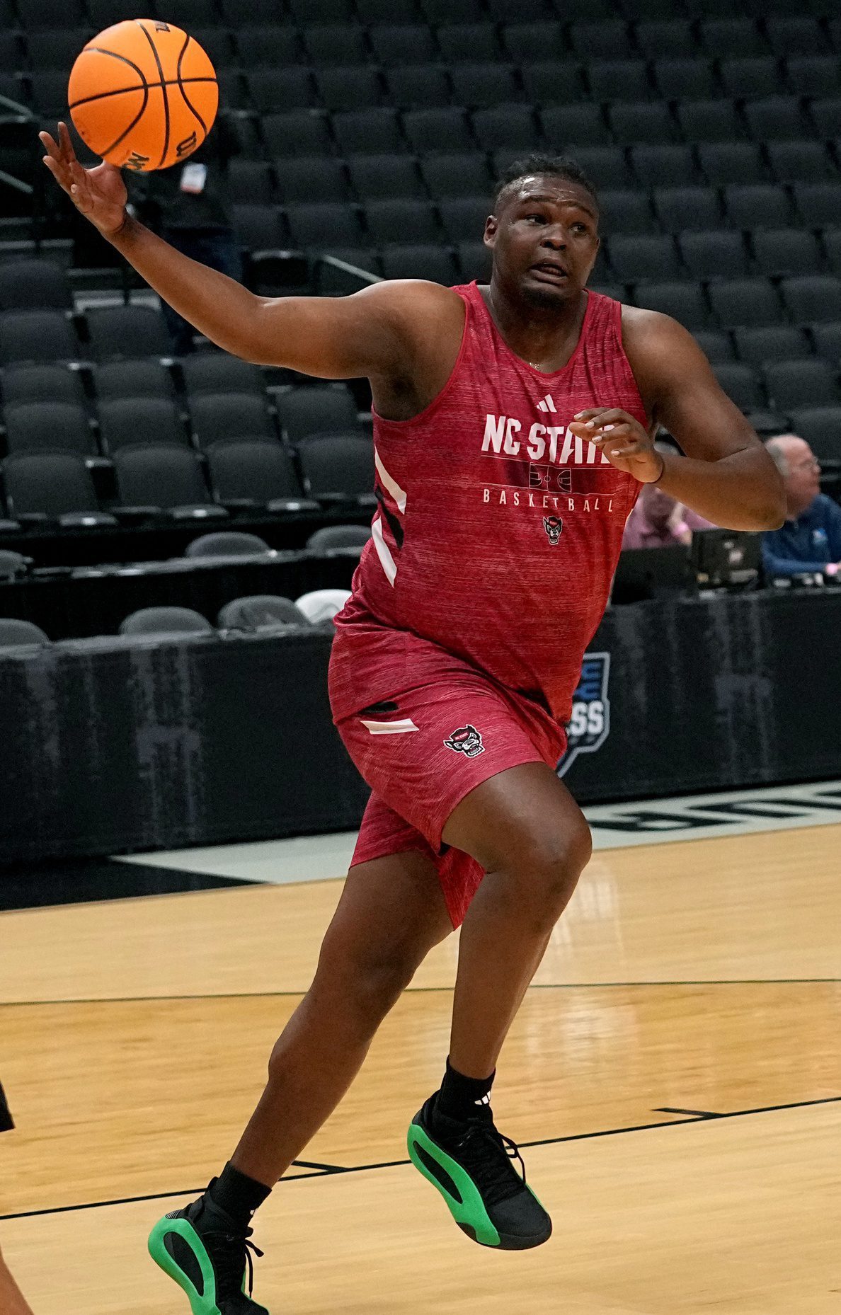 NC State Wolfpack: DJ Burns Breaks Silence on Potential Career Shift to NFL 2 USATSI 22887546 168400517 lowres