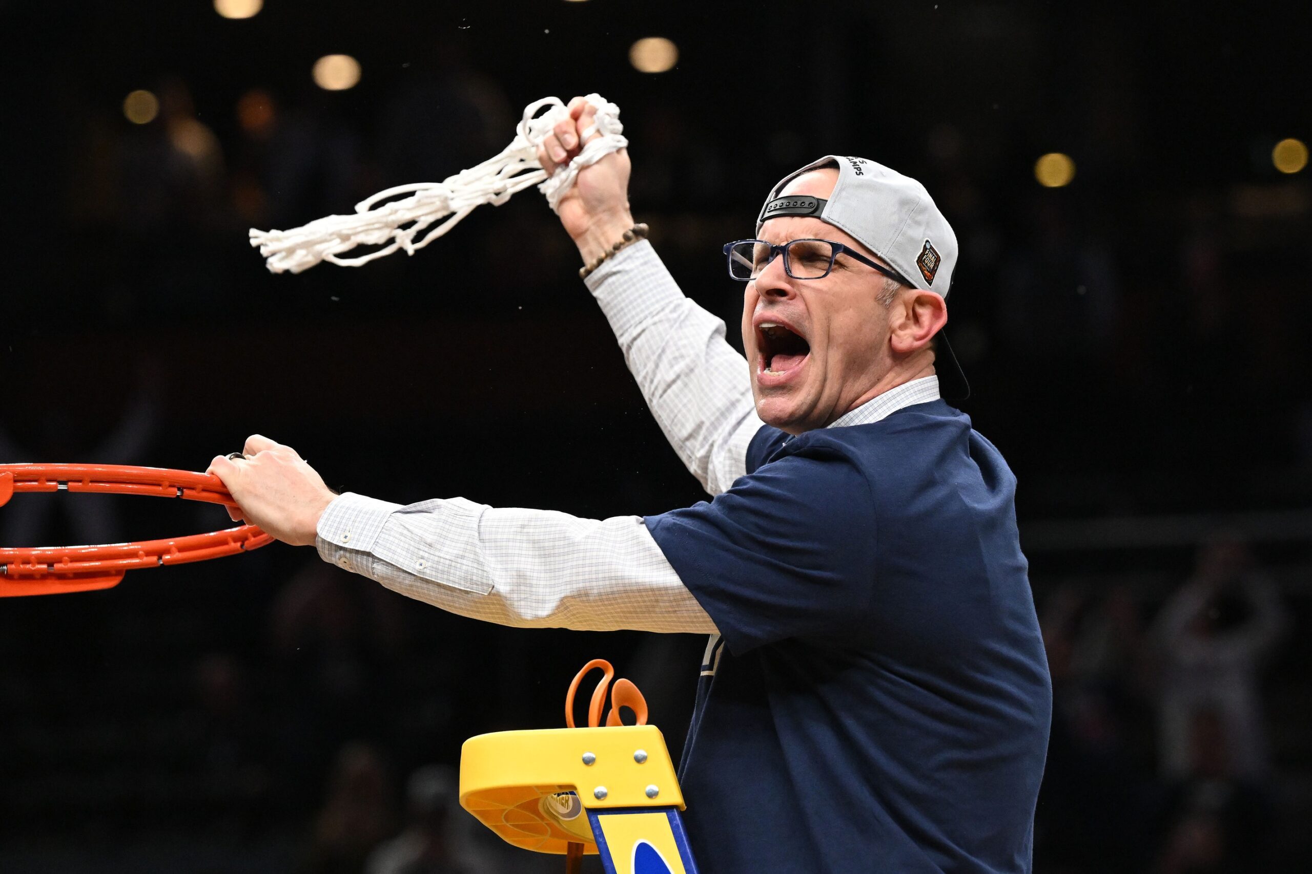 Los Angeles Lakers: 1 New Detail From Dan Hurley's Shocking Meeting with the Lakers Emerges 2 UConn Huskies, Dan Hurley