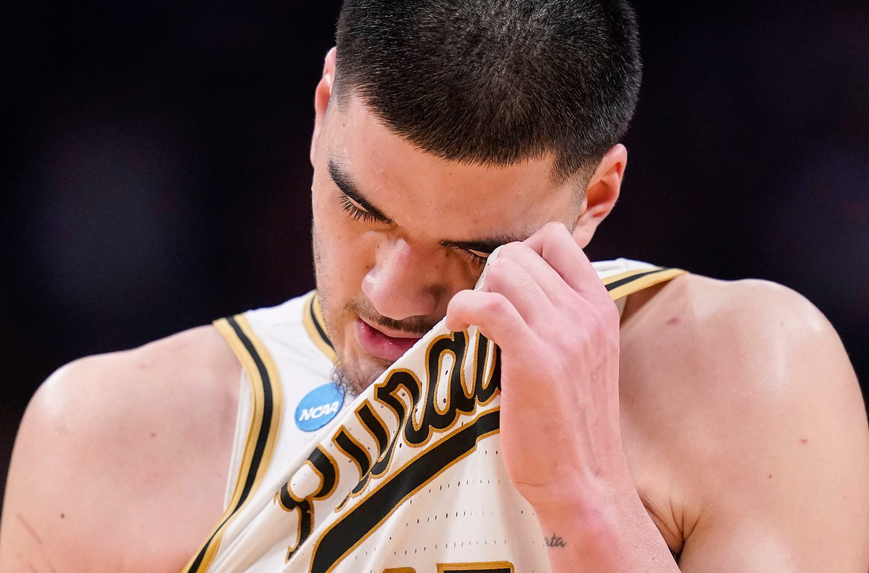 Purdue Boilermakers' Zach Edey Gets Enormous Compliment From Boston Celtics' Kristaps Porzingis 1 Purdue Boilermakers, Zach Edey
