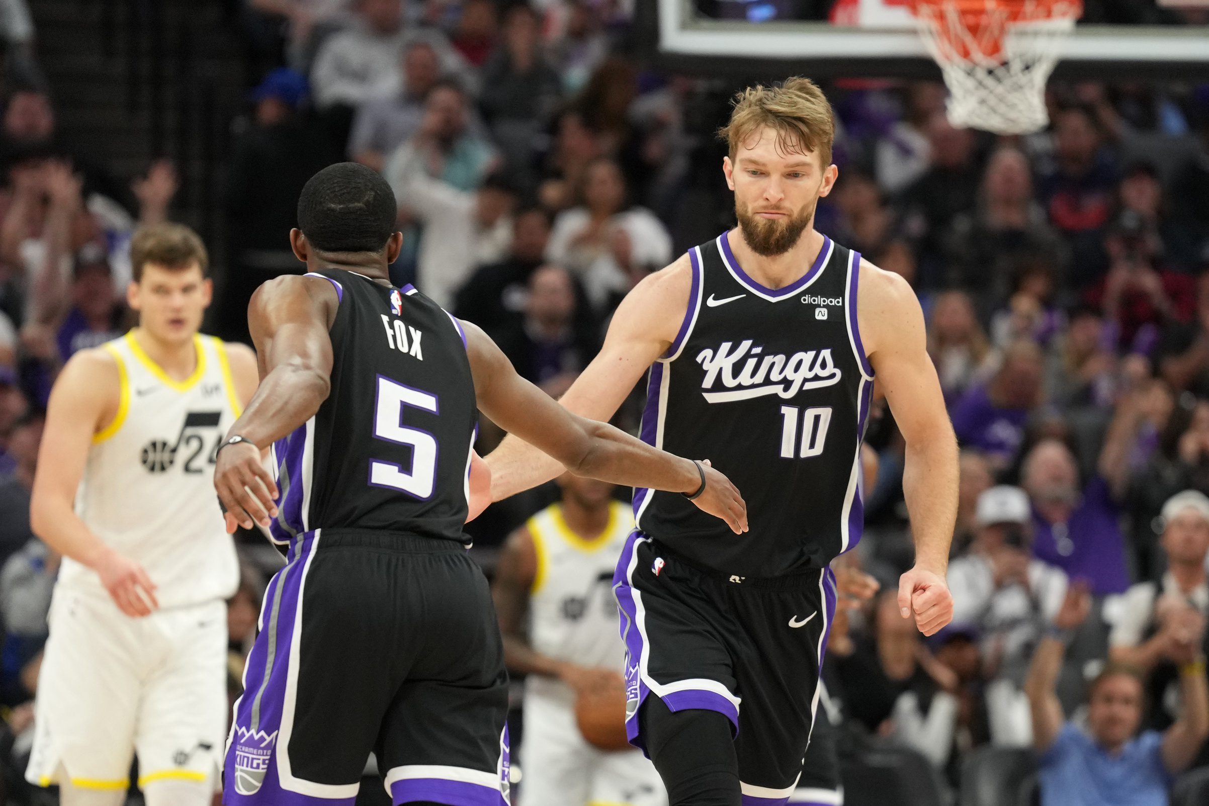 Sacramento Kings is the Best Trade Destination for Julius Randle, Claims 1-Time NBA All-Defensive First Team Member 2 Sacramento Kings, Domantas Sabonis