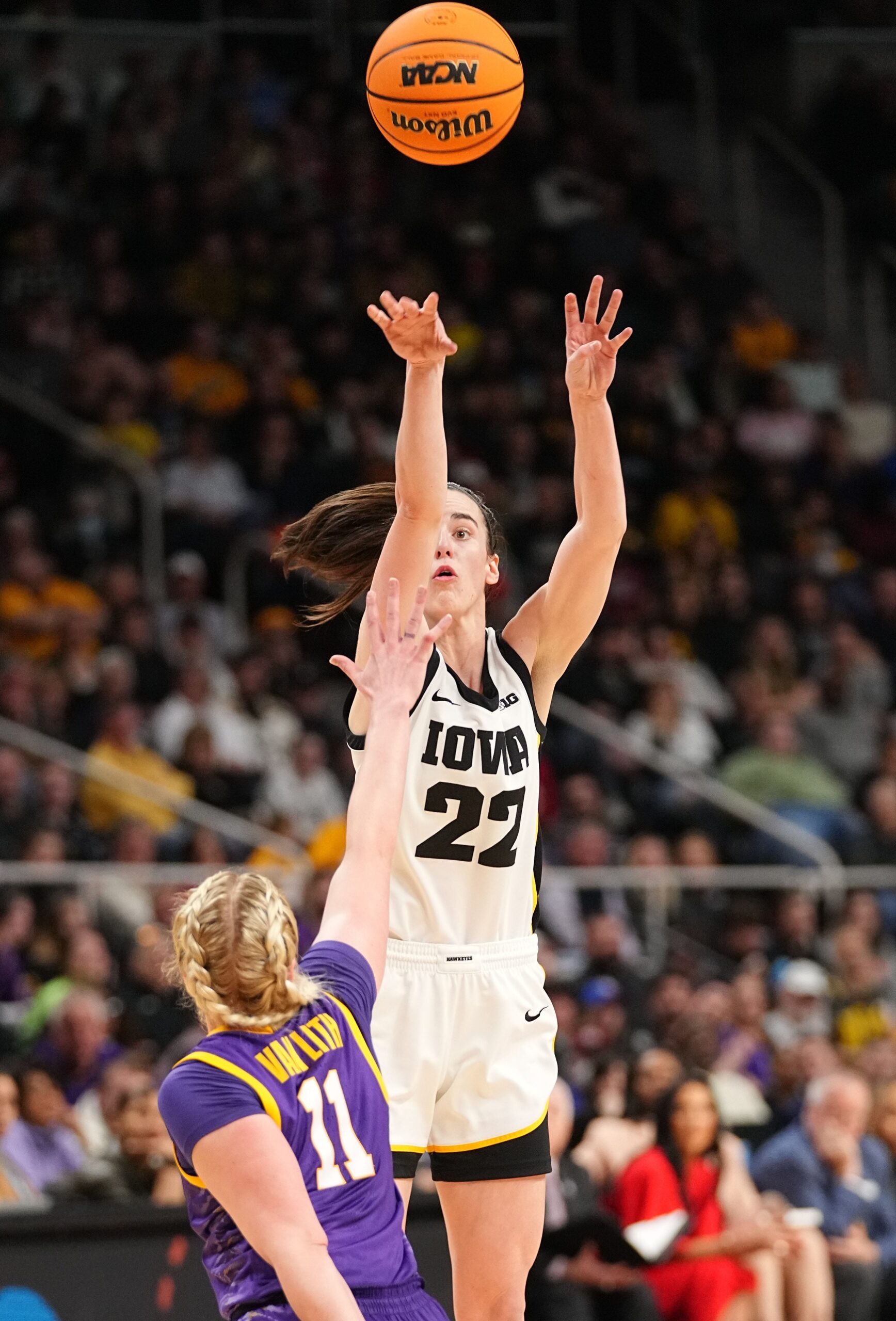 Paul Pierce on Iowa Hawkeyes' Caitlin Clark Destroying Angel Reese, LSU: 'Put Them on Their Knee and Spanked Them' 1 Iowa Hawkeyes, Caitlin Clark, NCAA Tournament