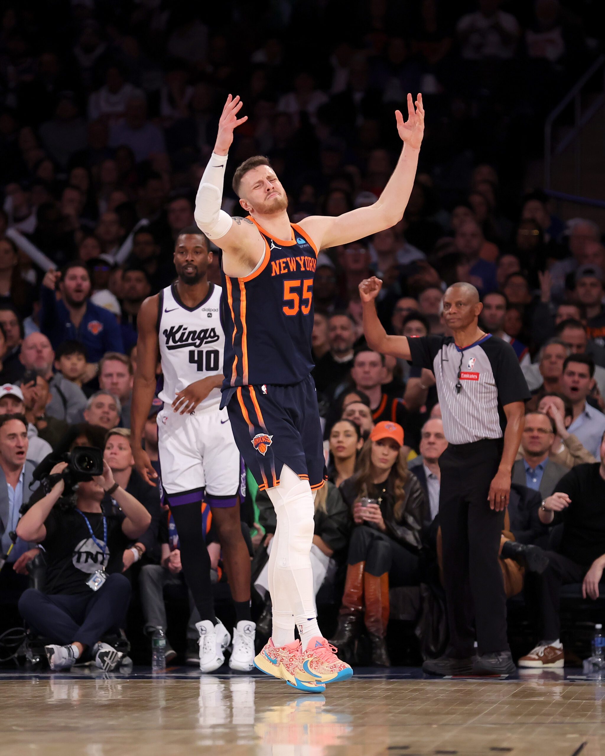 Philadelphia 76ers: Joel Embiid 'Pissed Off' by Amount of New York Knicks Fans in Well Fargo Center in Game 4 3 New York Knicks, Isaiah Hartenstein