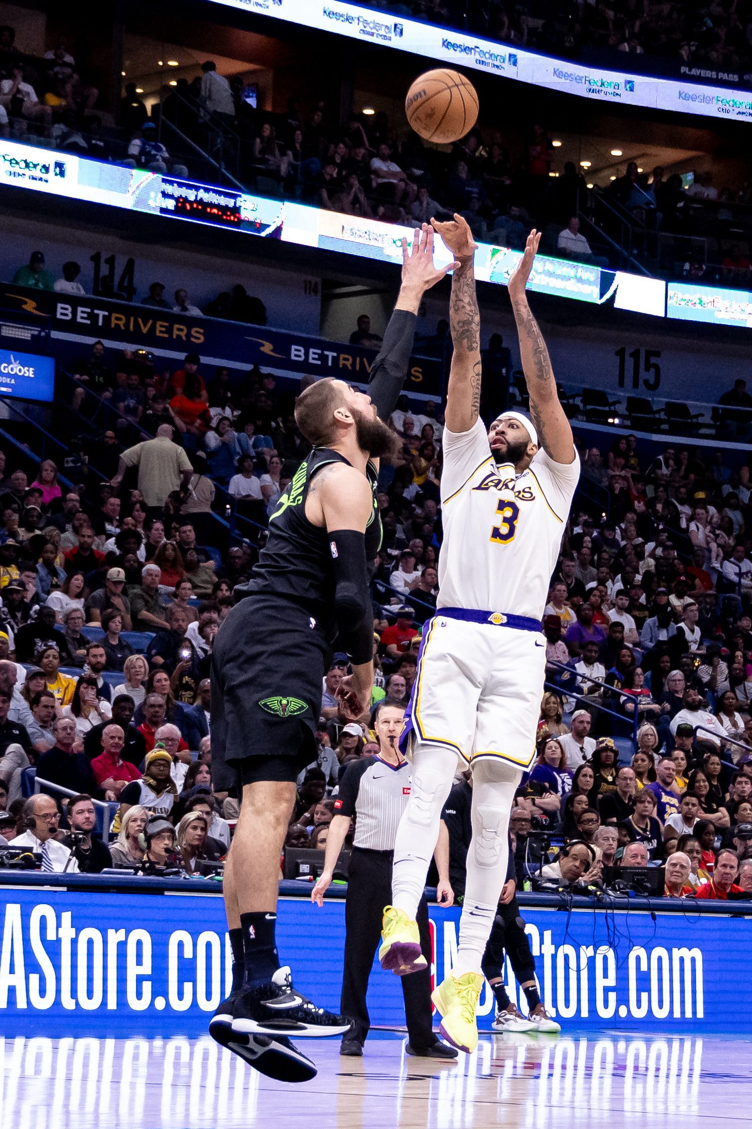Los Angeles Lakers: Jonas Valanciunas Could Still End Up With LA, per Brian Windhorst 2 Los Angeles Lakers, Anthony Davis
