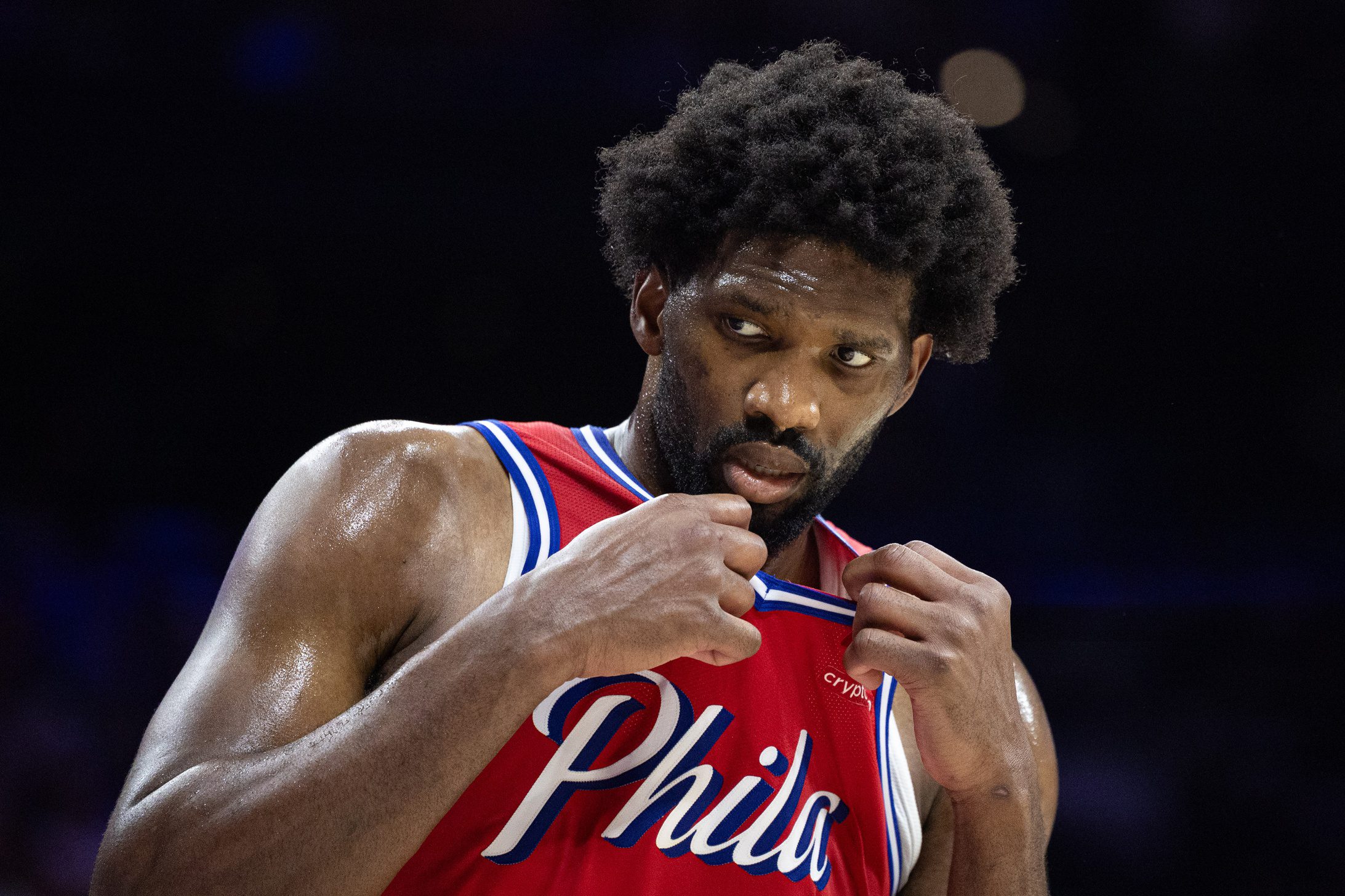 Philadelphia 76ers’ Joel Embiid Gets Harsh Punishment From NBA After Controversial Locker Room Incident 2 New York Knicks, Philadelphia 76ers, New York Knicks news, Philadelphia 76ers news, Joel Embiid, Joel Embiid news, 76ers Knicks