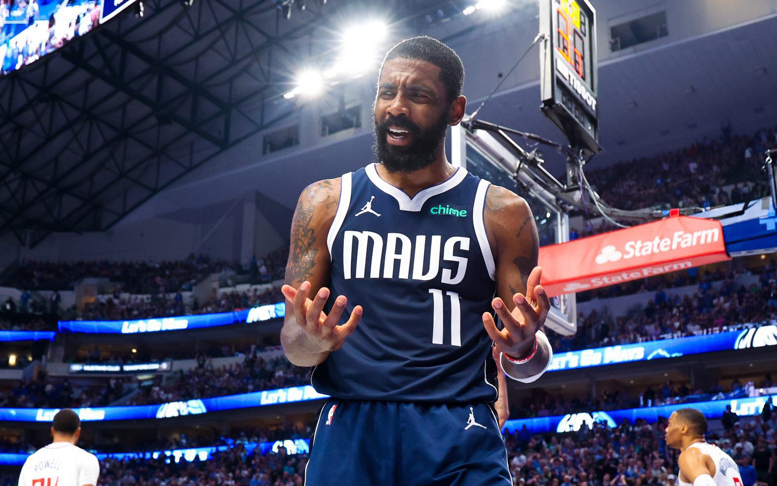 Dallas Mavericks' Kyrie Irving Reveals How He Will Deal With Hostile Boston Crowd Ahead of Game 1 2 Dallas Mavericks, Kyrie Irving, NBA Playoffs, Kawhi Leonard, Dallas Mavericks news, NBA Playoffs news, Mavericks Clippers