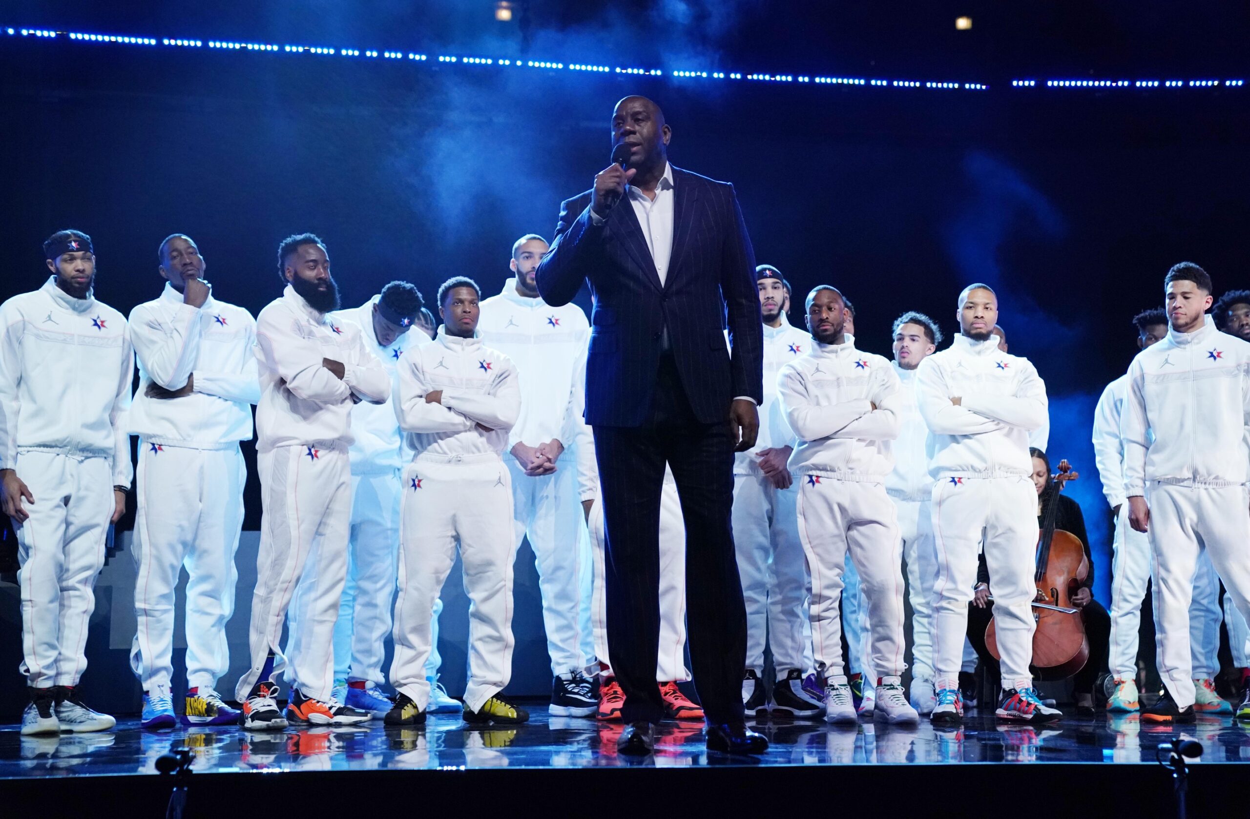 "We Have A True Leader": Magic Johnson Hypes Up Commanders QB Jayden Daniels After Chance Meeting With Mom 2 NBA, Magic Johnson
