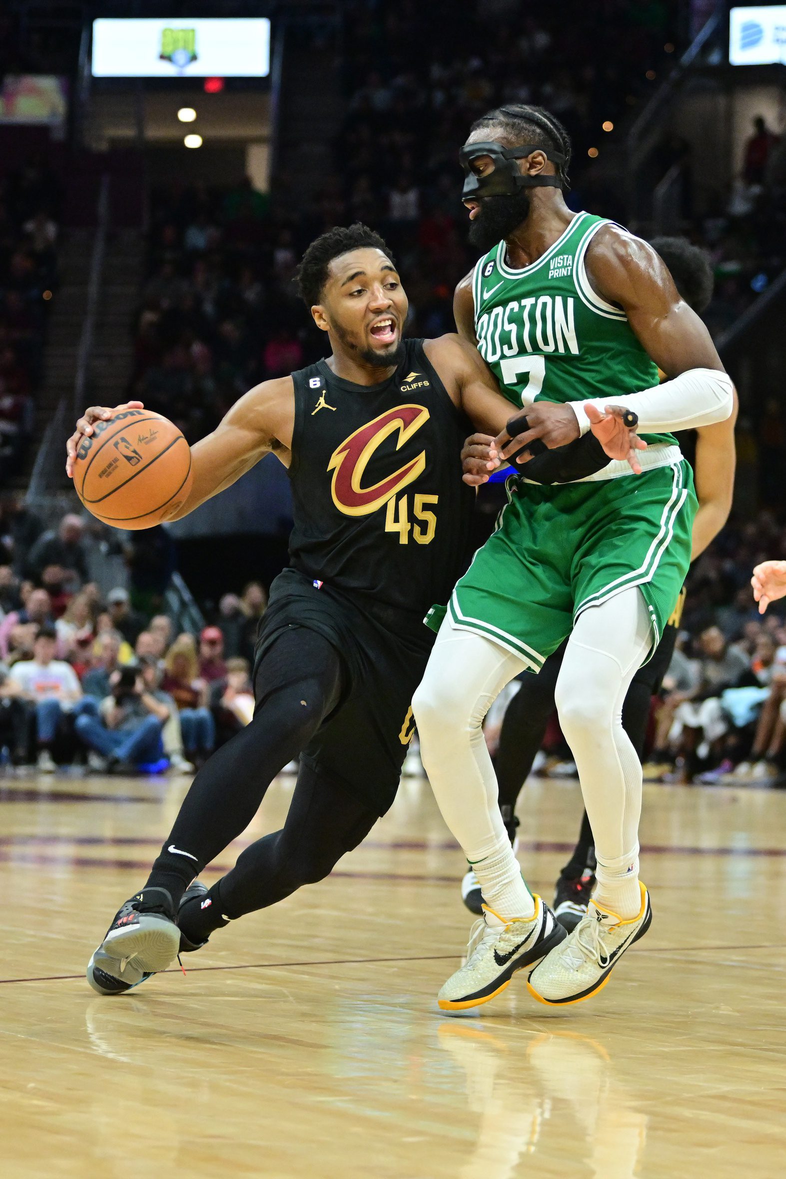 Donovan Mitchell's Potential Alluring Cleveland Cavaliers Contract Move, Revealed 2 Cleveland Cavaliers, Donovan Mitchell