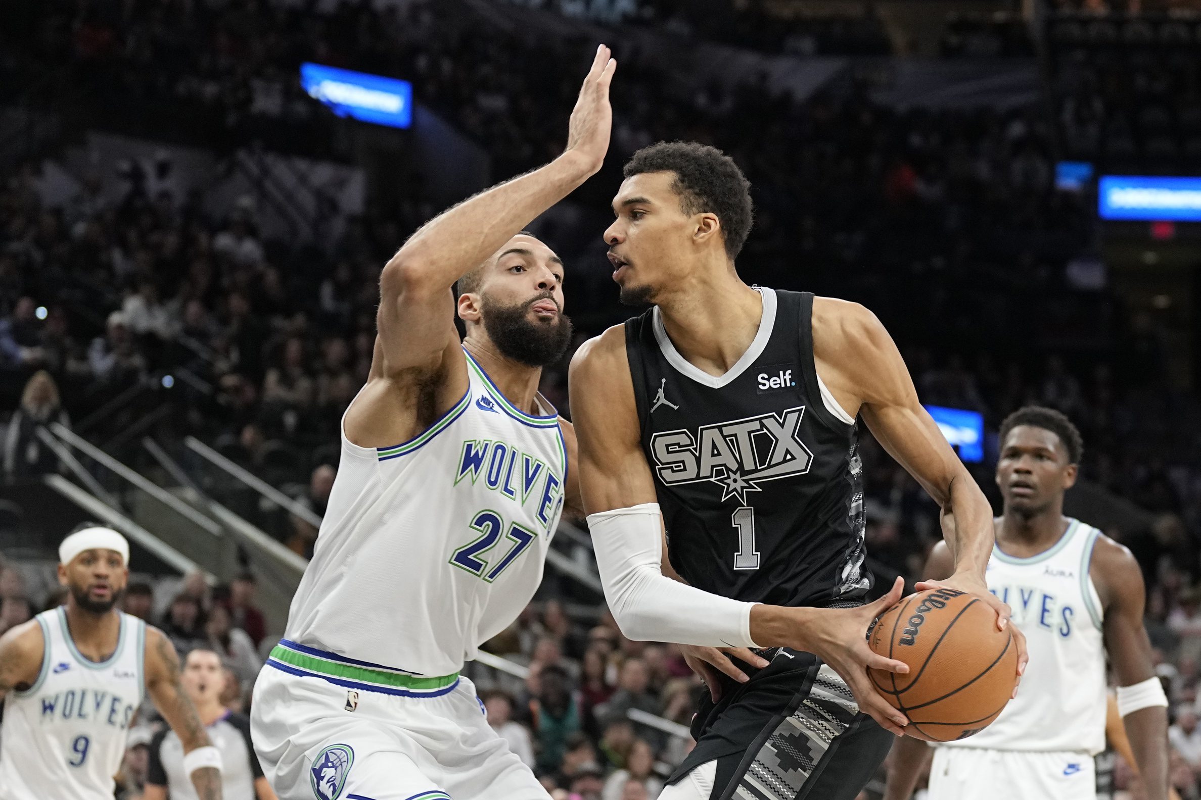 San Antonio Spurs: Victor Wembanyama Receives Eye-Opening Bill Russell Projection From Former 6-Time NBA Champion 3 Rudy Gobert, Victor Wembanyama, Rudy Gobert news, Victor Wembanyama news, DPOY, San Antonio Spurs
