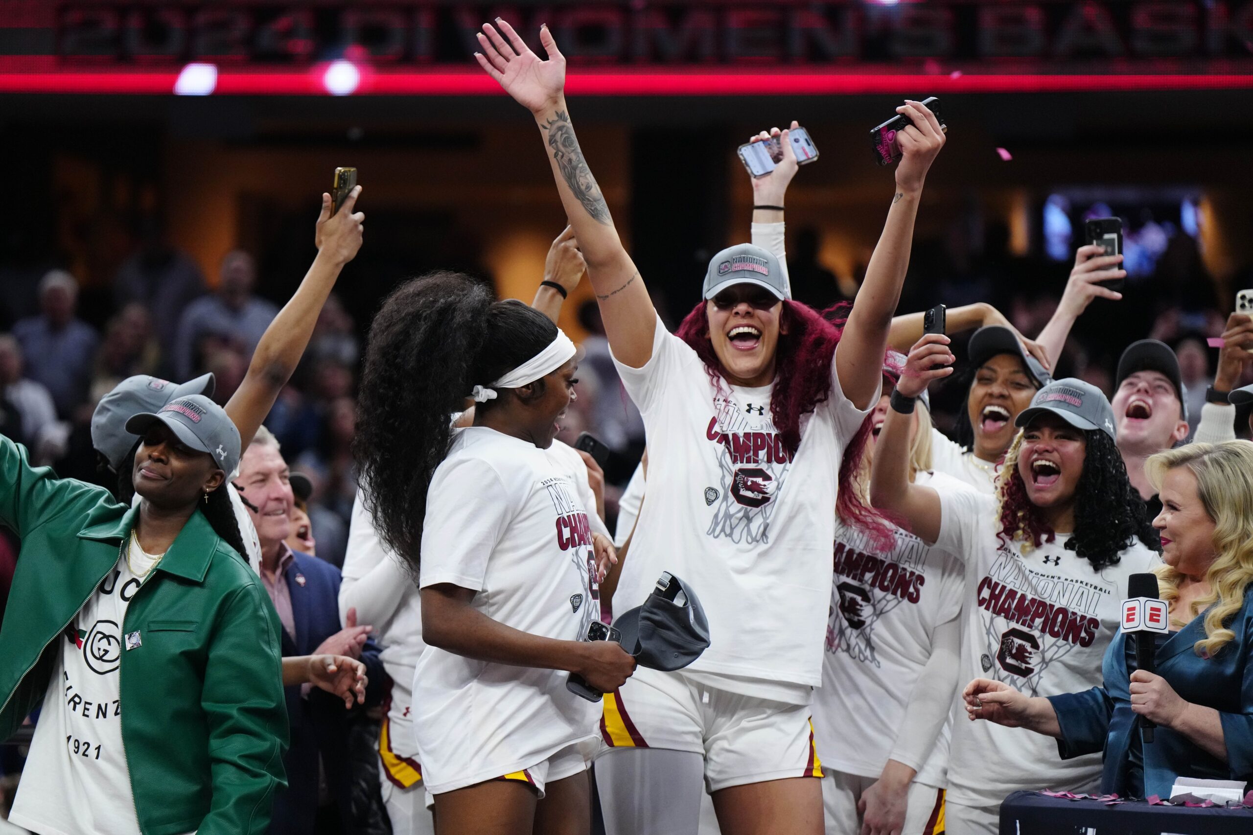 Chicago Sky: Kamilla Cardoso Reveals 3-Word Advice From WNBA Legend Amid Injury 1 Chicago Sky, Kamilla Cardoso, Chicago Sky news, Kamilla Cardoso news, Kamilla Cardoso injury