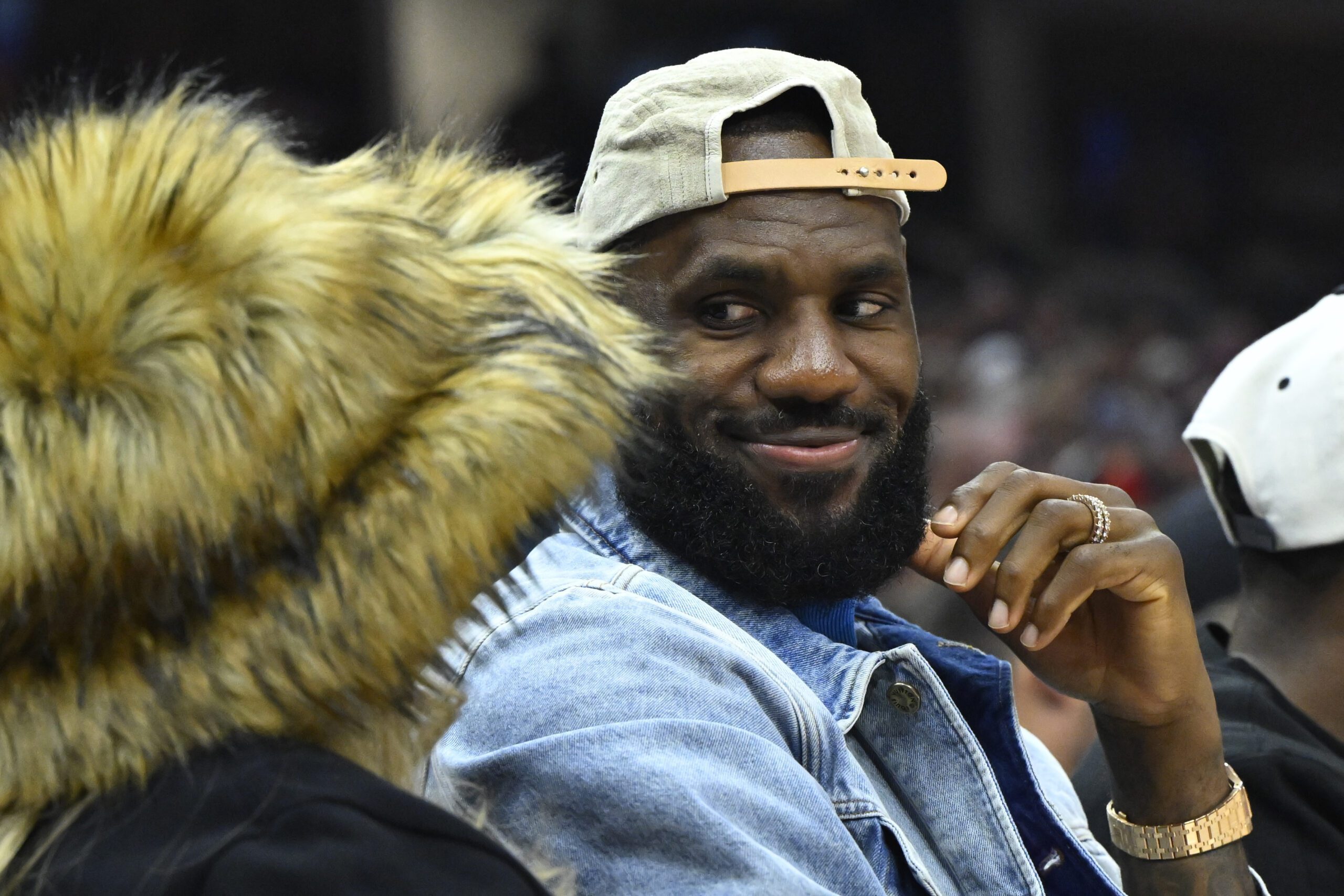 "I Like The Way Them White Men Look At LeBron": Savannah James Treatment Of LeBron James Criticized By Kevin Gates Using Race Card 4 NBA, LeBron James
