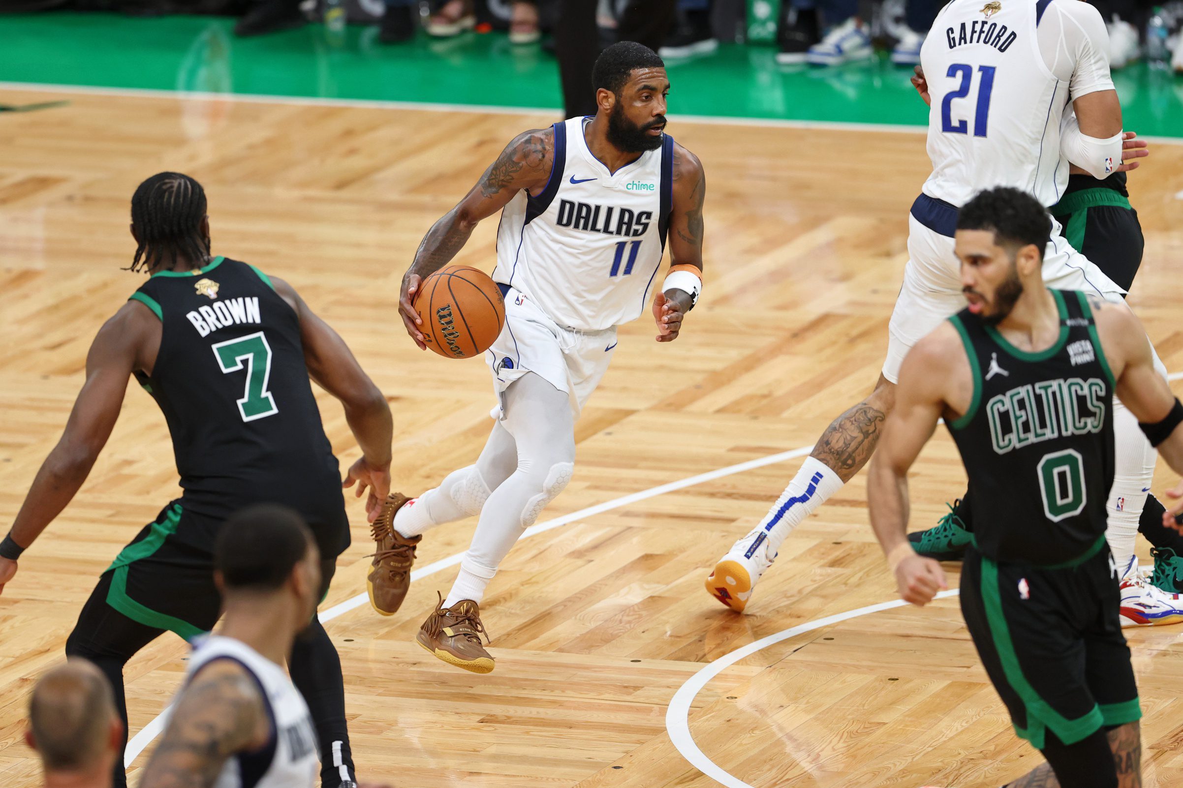 Dallas Mavericks: Kyrie Irving Mercilessly Roasted Amid Struggles in NBA Finals vs. Boston Celtics 2 Dallas Mavericks, Kyrie Irving, NBA Finals, Boston Celtics, Dallas Mavericks news