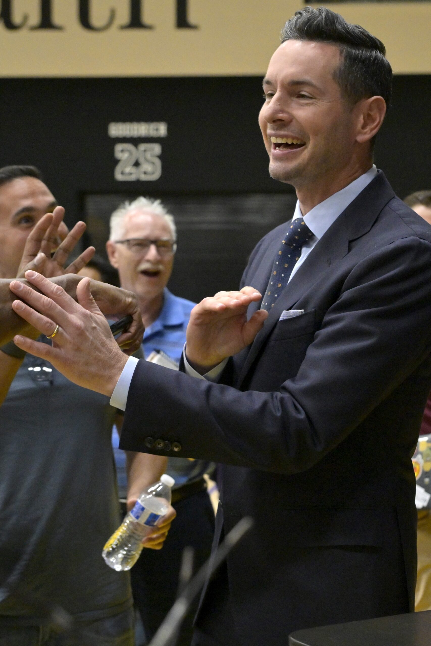 Former Los Angeles Lakers Champ Named as Shock Candidate for JJ Redick's Coaching Staff 2 USATSI 23619692 168400517 lowres scaled