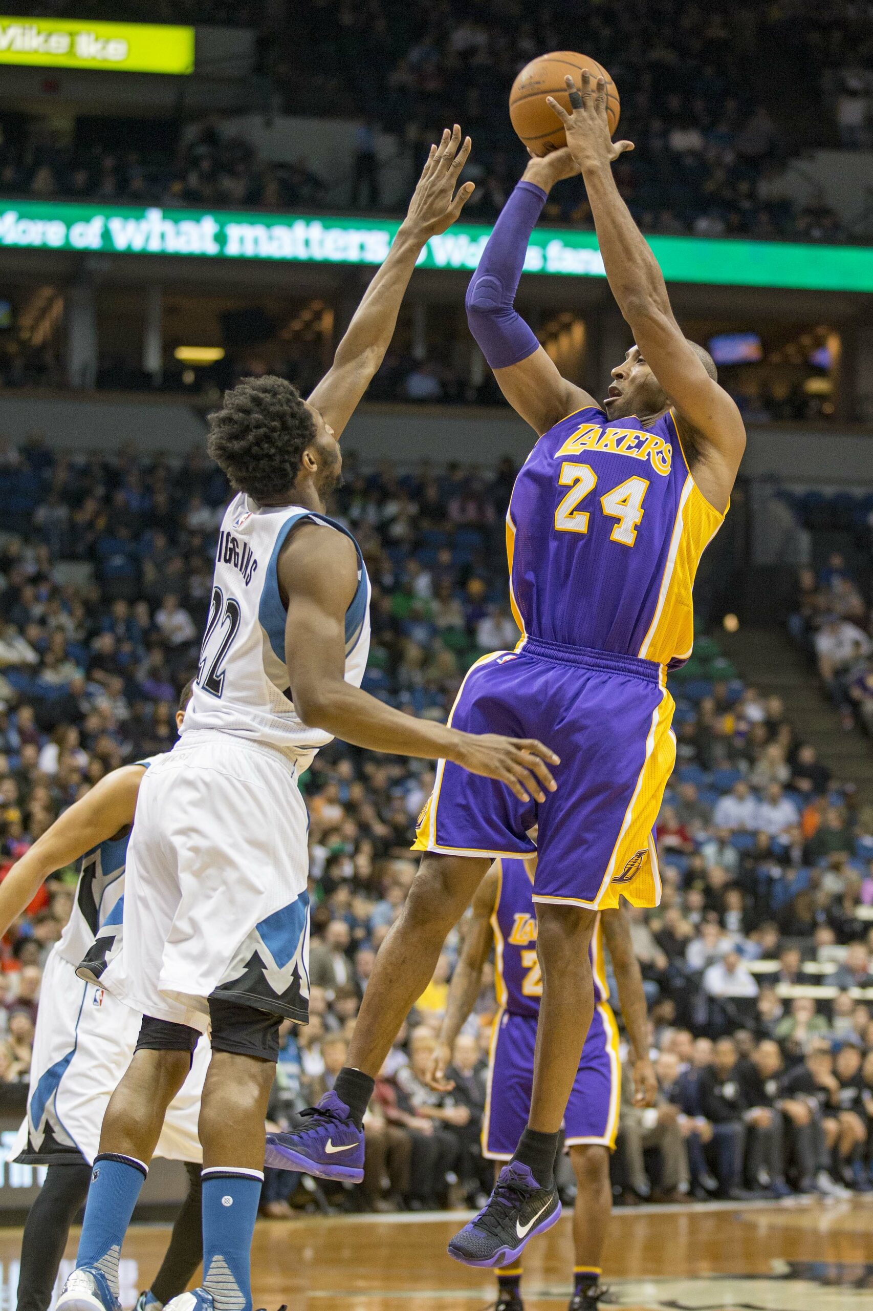 Los Angeles Lakers: Caron Butler Reveals 'Wildest' Kobe Bryant Story 1 Los Angeles Lakers, Kobe Bryant