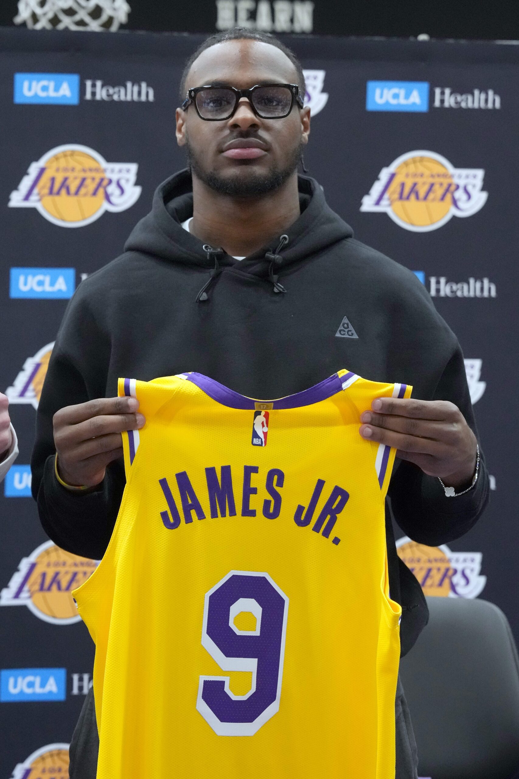 NBA Expert Defends Bronny James' Los Angeles Lakers Contract Amid Criticisms 1 NBA, Bronny James, Los Angeles Lakers