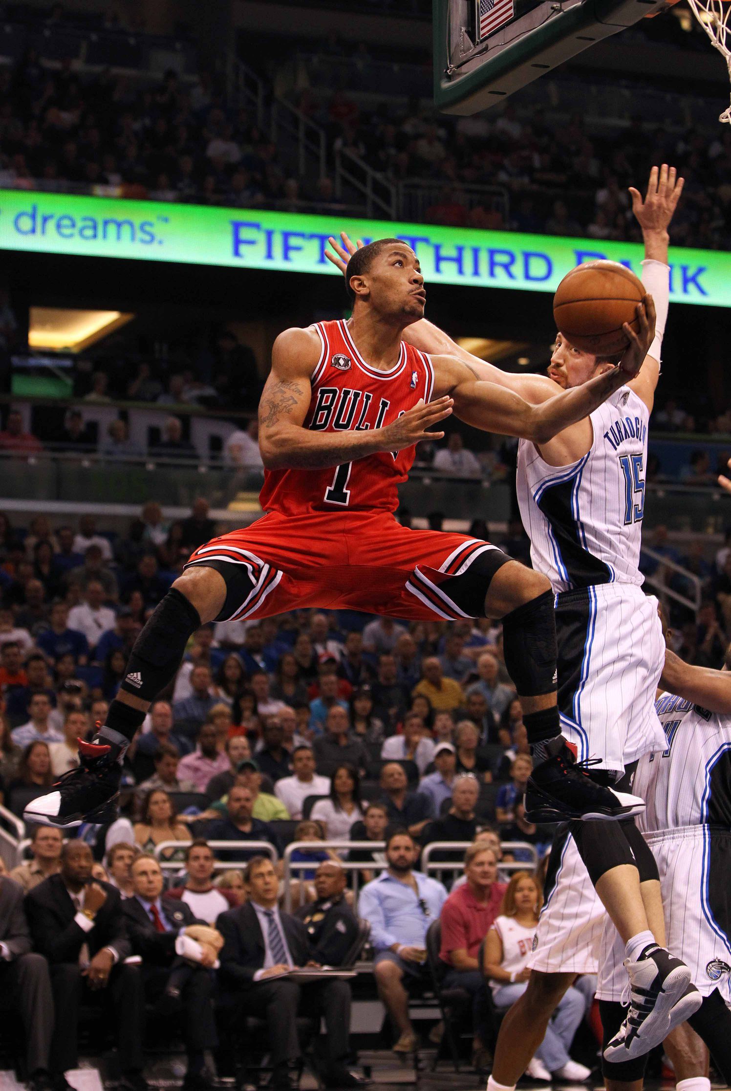 Rising NBA Star Makes Interesting Pick for Chicago Bulls' All-Time Starting 5 3 Chicago Bulls, Derrick Rose