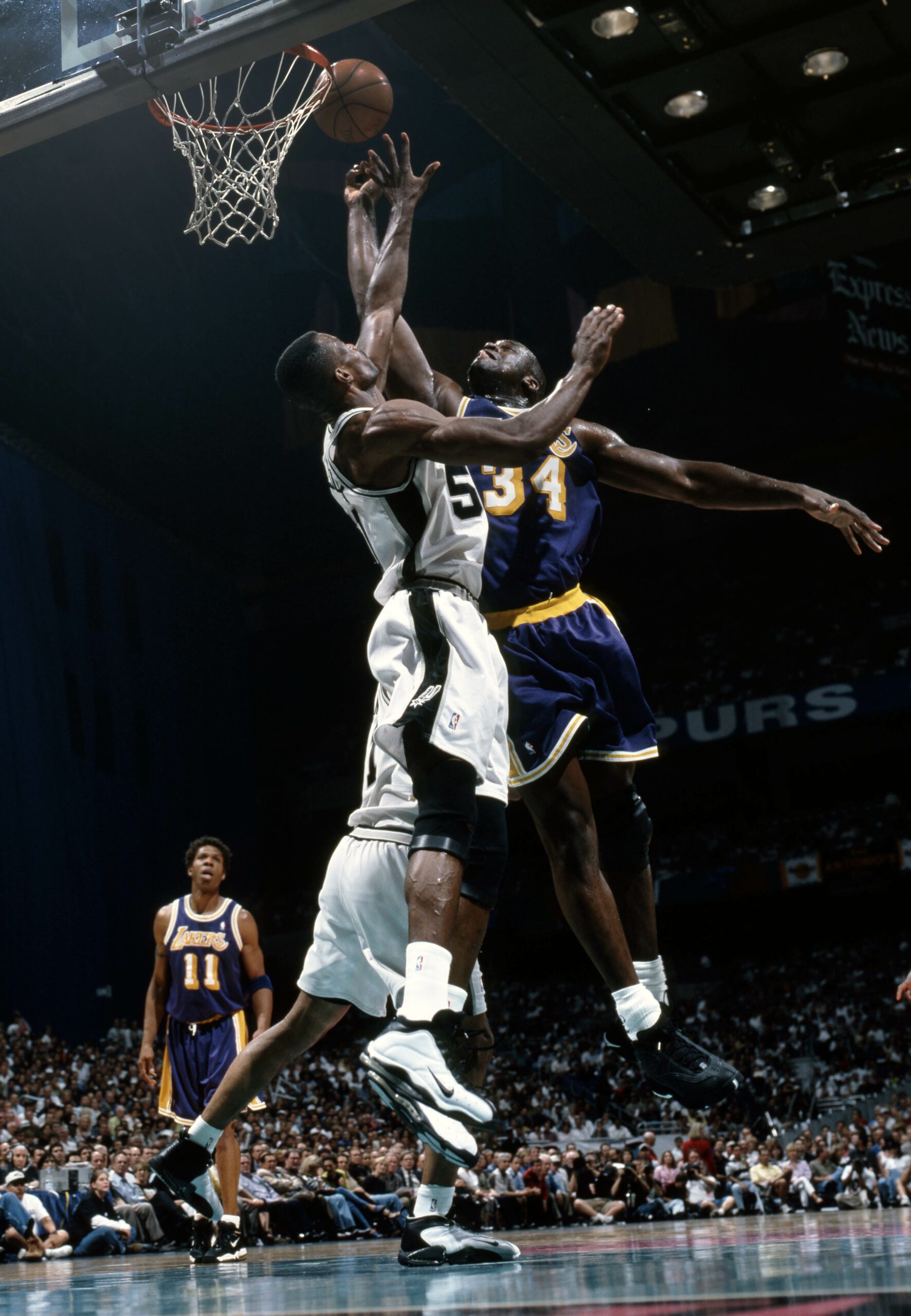 Los Angeles Lakers Icon Shaquille O'Neal Reveals True Thoughts on Dunking on Other Players 1 Los Angeles Lakers, Shaquille O'Neal