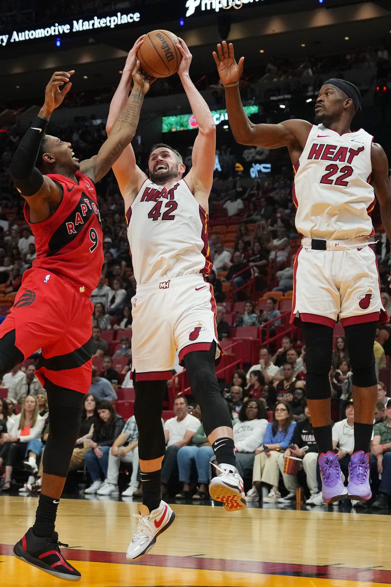 Boston Celtics' 'Ambitious' Trade Target Revealed Ahead of NBA Title Defense 1 Boston Celtics, Kevin Love