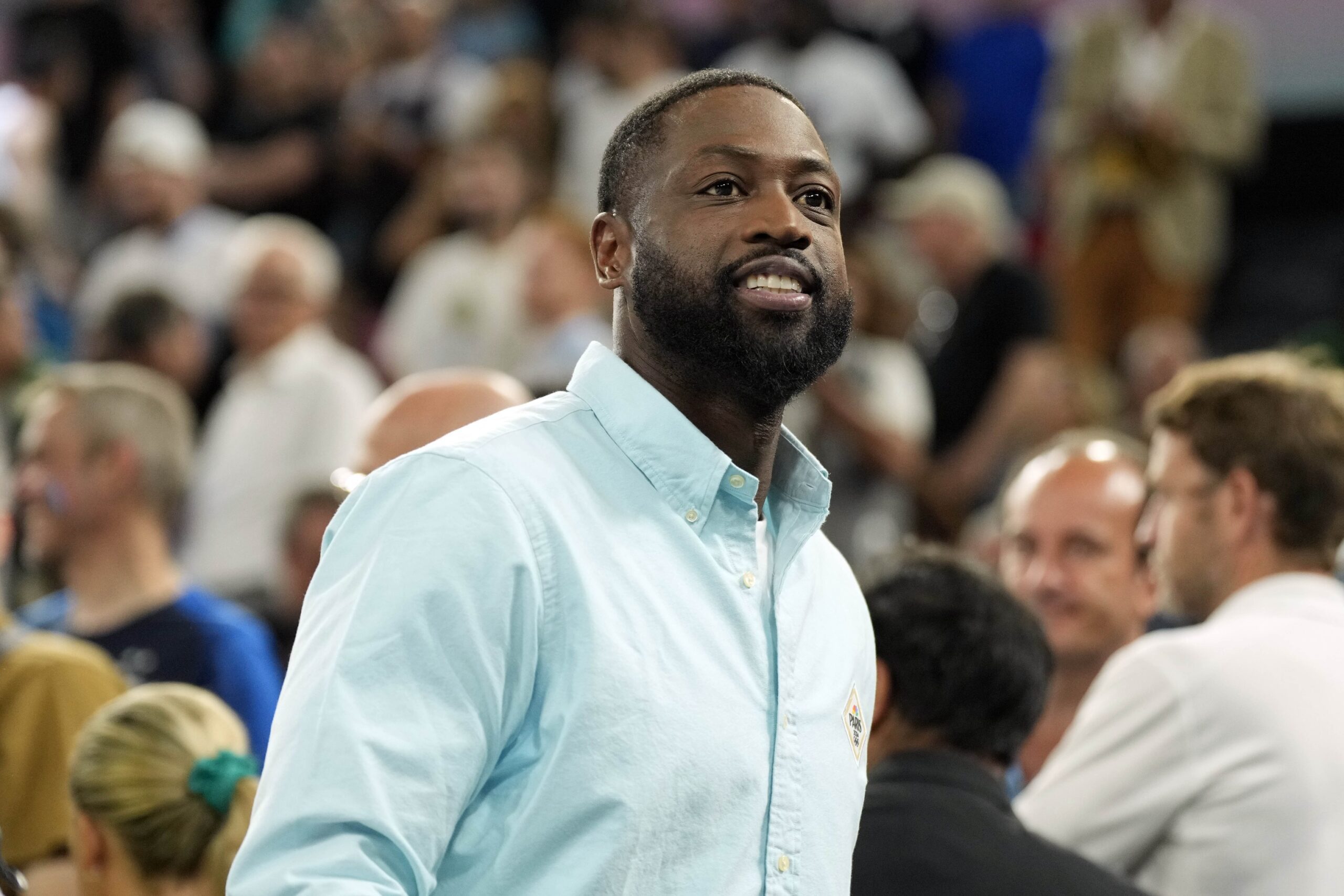 Dwyane Wade Gives Fire Emoji To Joy Taylor's Custom Miami Heat Jacket 3 Dwyane Wade