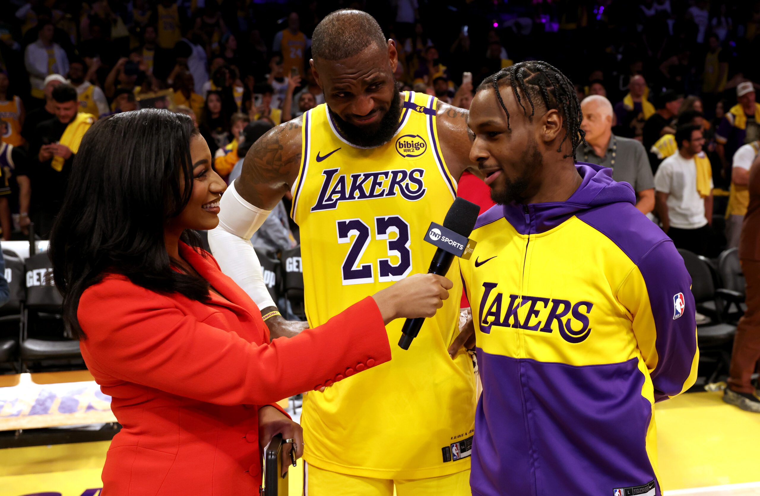 Los Angeles Lakers News: LeBron James Breaks Kobe Bryant's Historic Record in 1st Victory Vs. Minnesota Timberwolves 3 LeBron James, Bronny James, Los Angeles Lakers