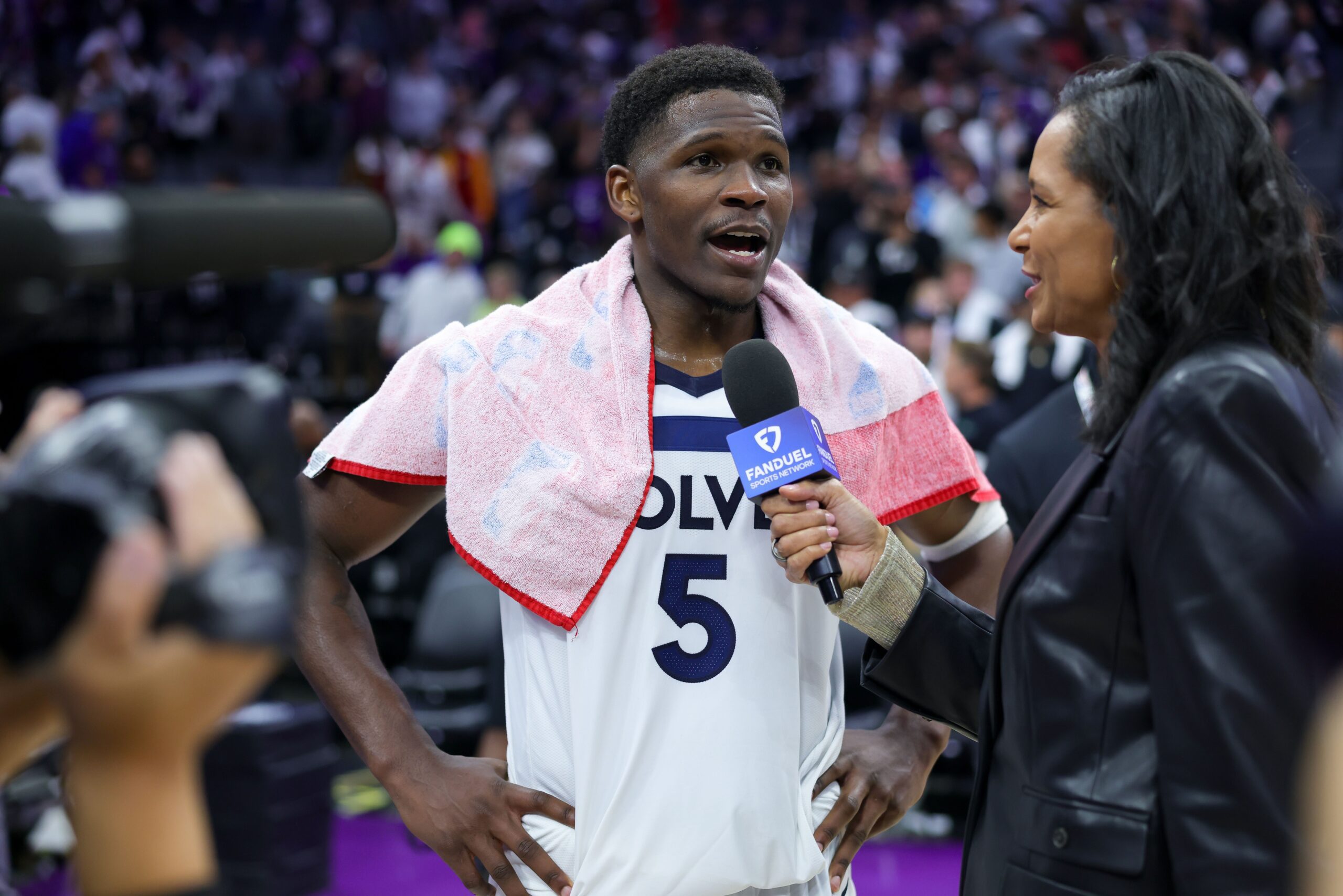 Fans Hyped As Anthony Edwards Led the Wolves to a 19-Point Comeback Against the Clippers 3 Anthony Edwards