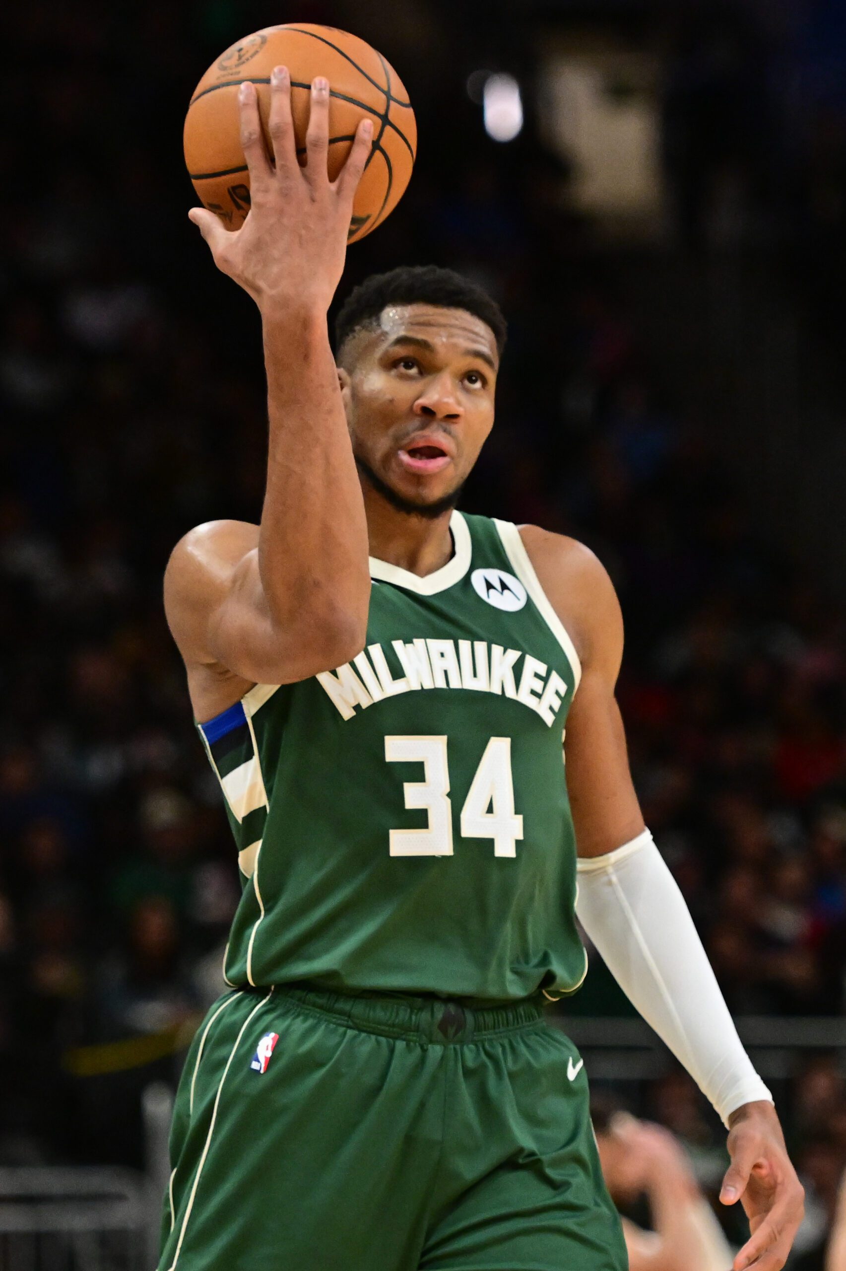 "We Have a Lot of Season Left" - Milwaukee Bucks' Giannis Antetokounmpo Maintains a Confident Outlook Despite Their 6-9 Start 1 Houston Rockets, Giannis Antetokounmpo, Milwaukee Bucks