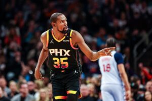 NBA Trade Deadline: Players Who Should've Been Dealt 4 Phoenix Suns, Kevin Durant, NBA