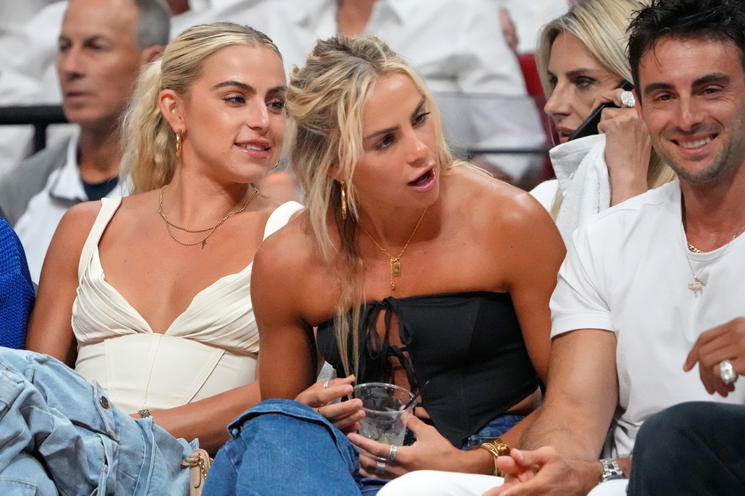 "Would Hate To Be Hanna's Ex": Hanna Cavinder's Friend Swipes At Carson Beck In Comment On Swimwear Shots 2 Haley Cavinder