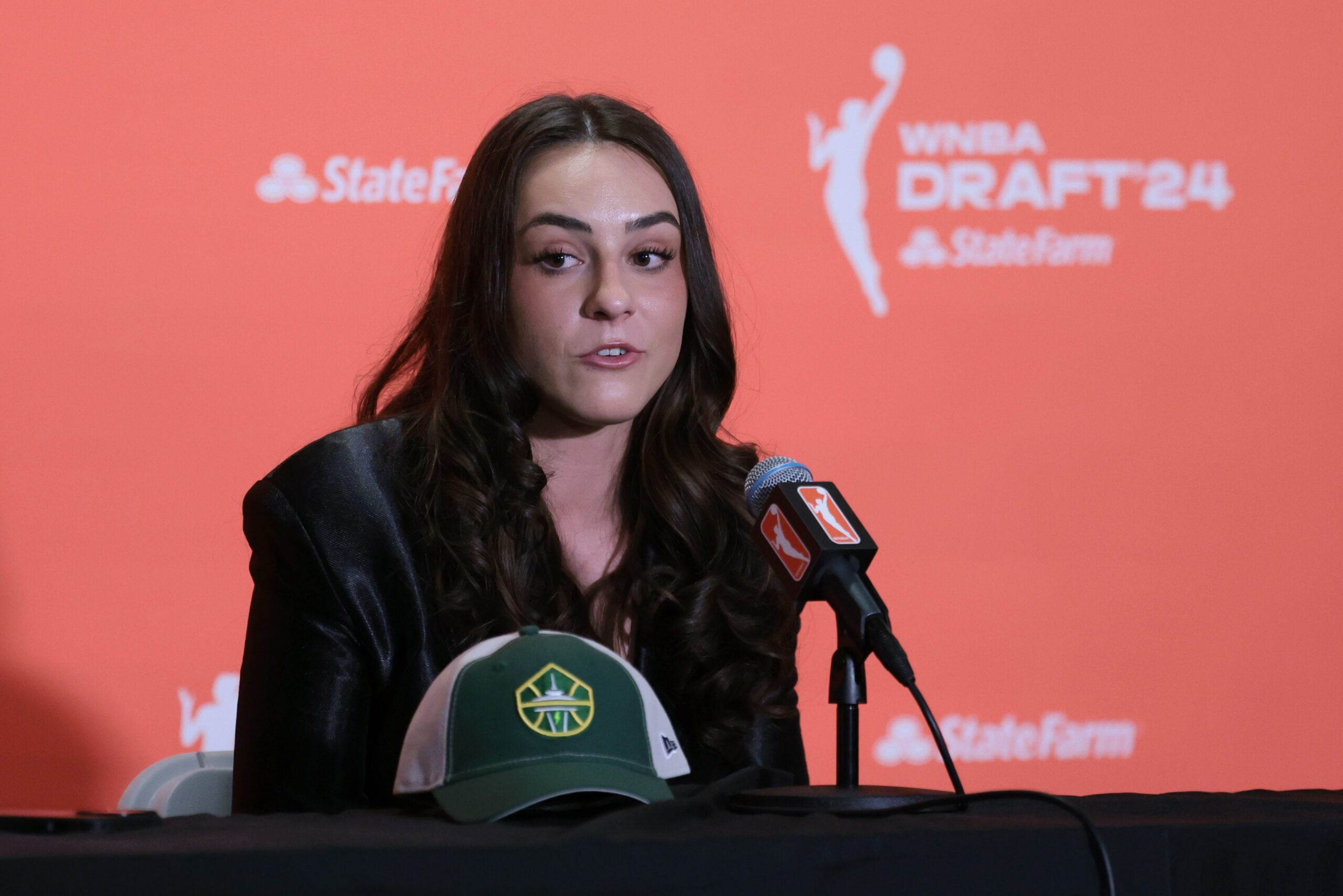 "Fire": Nika Muhl Hypes Up Breanna Stewart's Met Gala's Fashion Choice 2 Seattle Storm, Nika Muhl