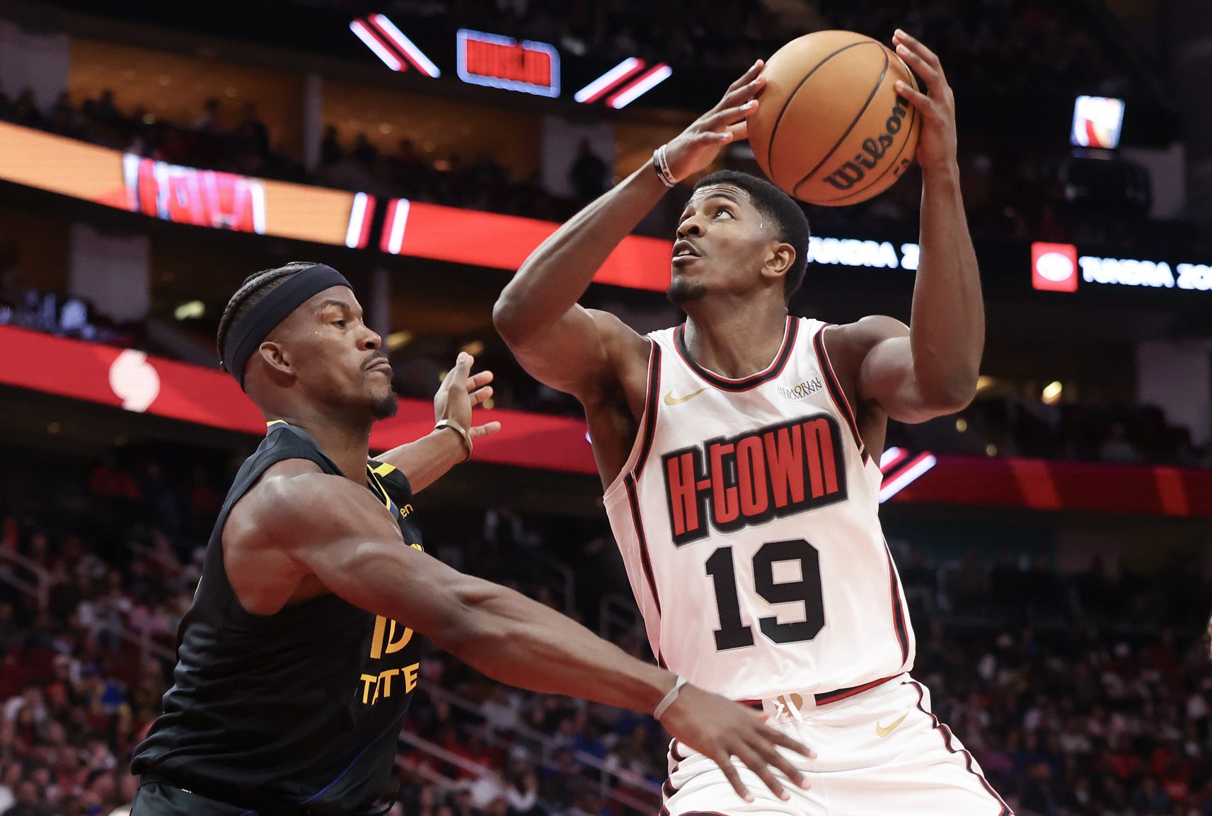 Golden State Warriors' Potential First Round Exit Could be a Disaster, Veteran Analyst Says 1 Golden State Warriors