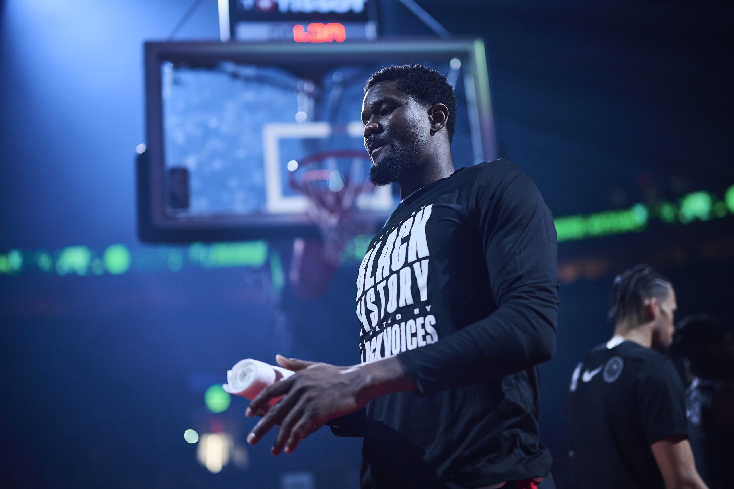 Portland Trail Blazers Finalizing a Contract Buyout With Deandre Ayton