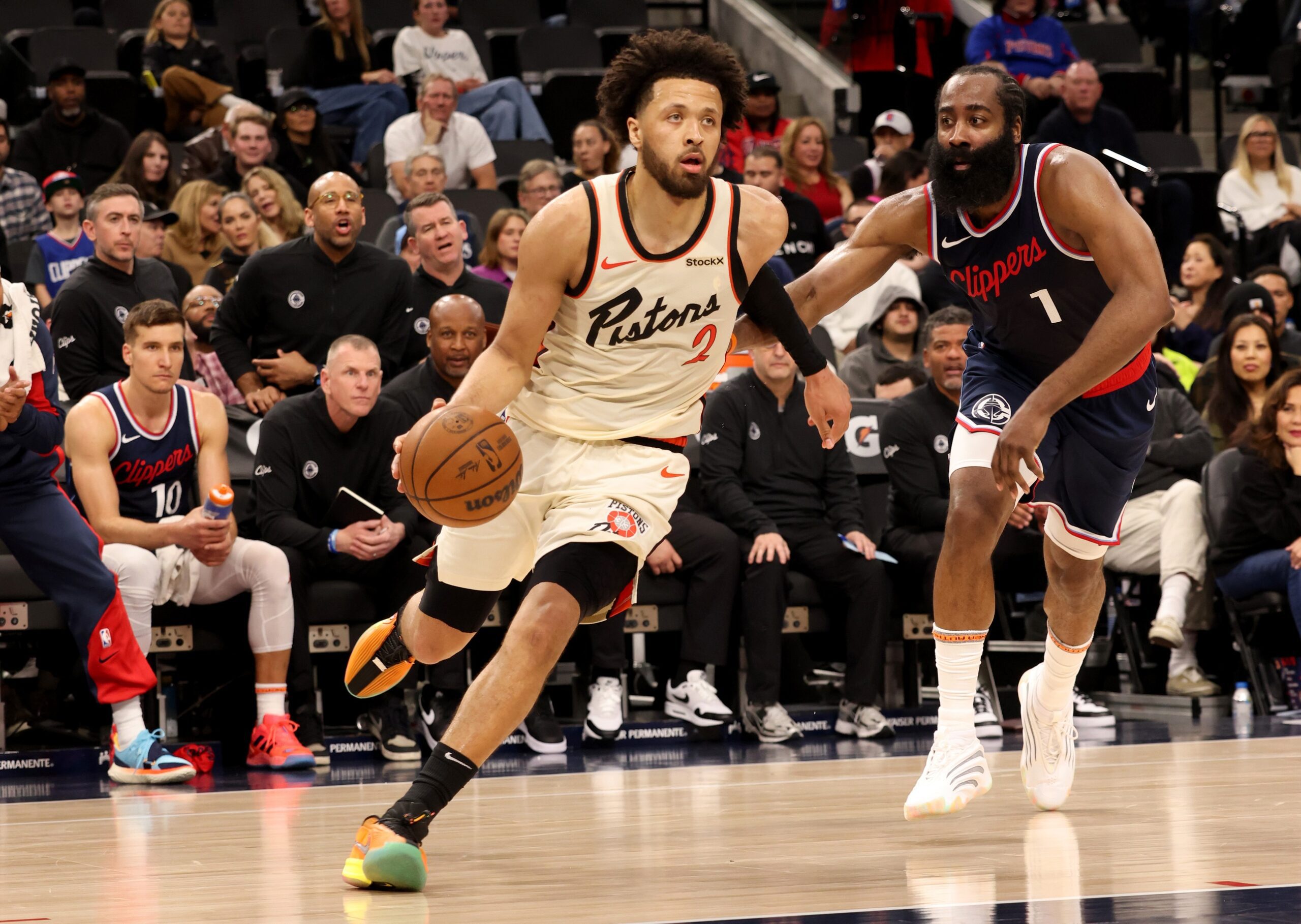 Detroit Pistons May Not Want Cade Cunningham to Make 2025 All-NBA Team for 1 Surprising Reason 2 Detroit Pistons guard Cade Cunningham (2) drives against LA Clippers guard James Harden (1) during the third quarter at Intuit Dome.