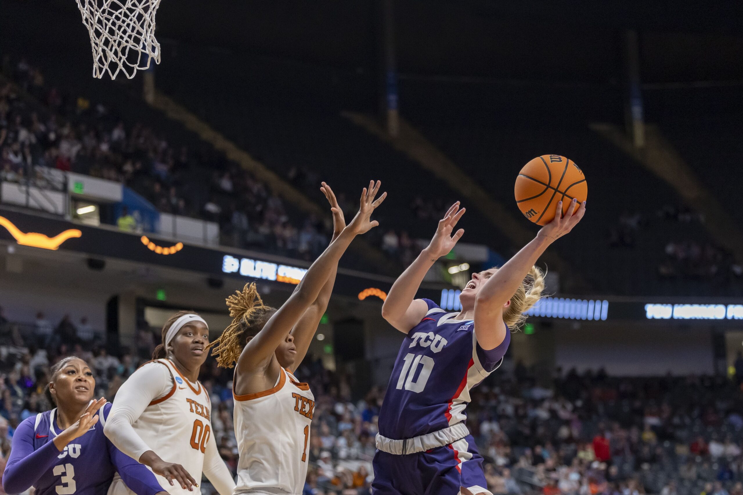 "I Was Stalking Her": Hailey Van Lith Admits Stalking Courtney Vandersloot Absorbing Her Work Habit 3 USATSI 25817335 168400517 lowres scaled