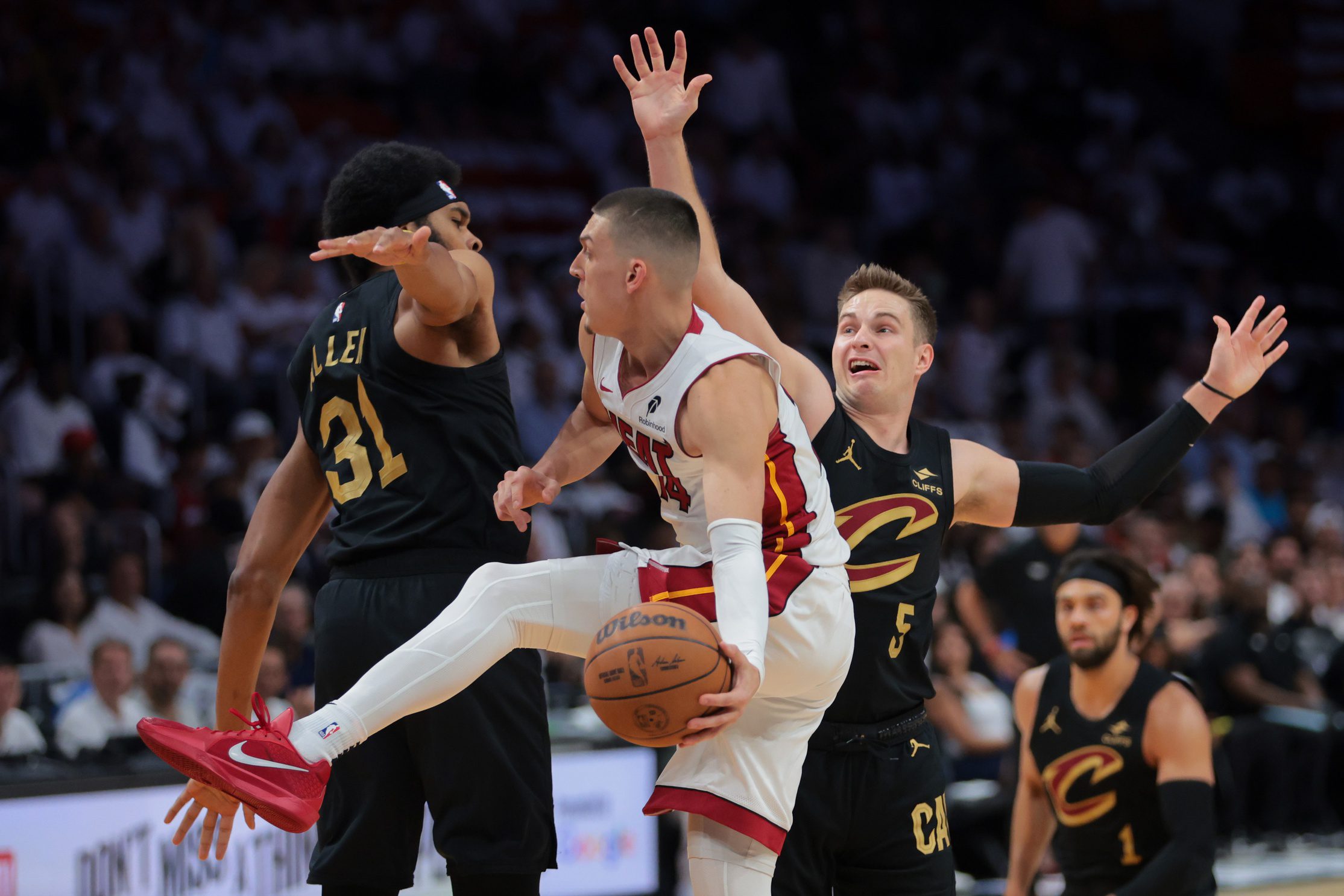 "I Don't Like Dude From 'The Athletic'": Tyler Herro Blasts Reporter In Twisting Words During The Jimmy Butler Saga 2 USATSI 26039486 168400517 lowres
