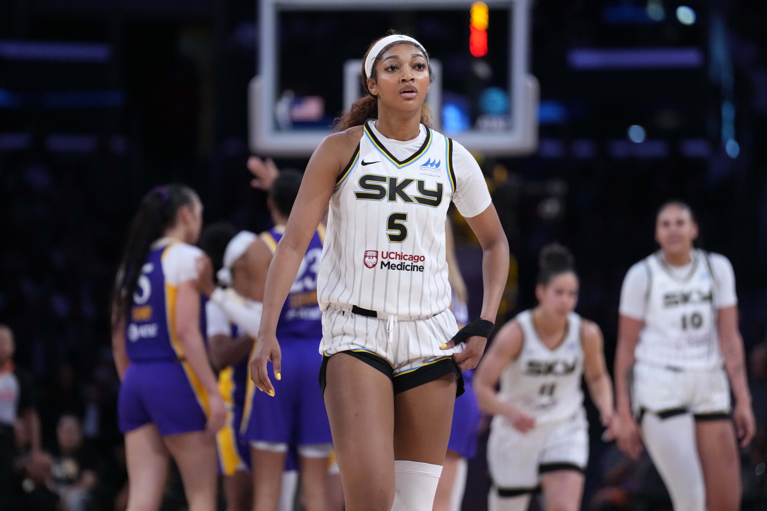 We Have To Stay Together": Angel Reese Speaks Out After Starting 2025  Season With Three-Game Losing Streak