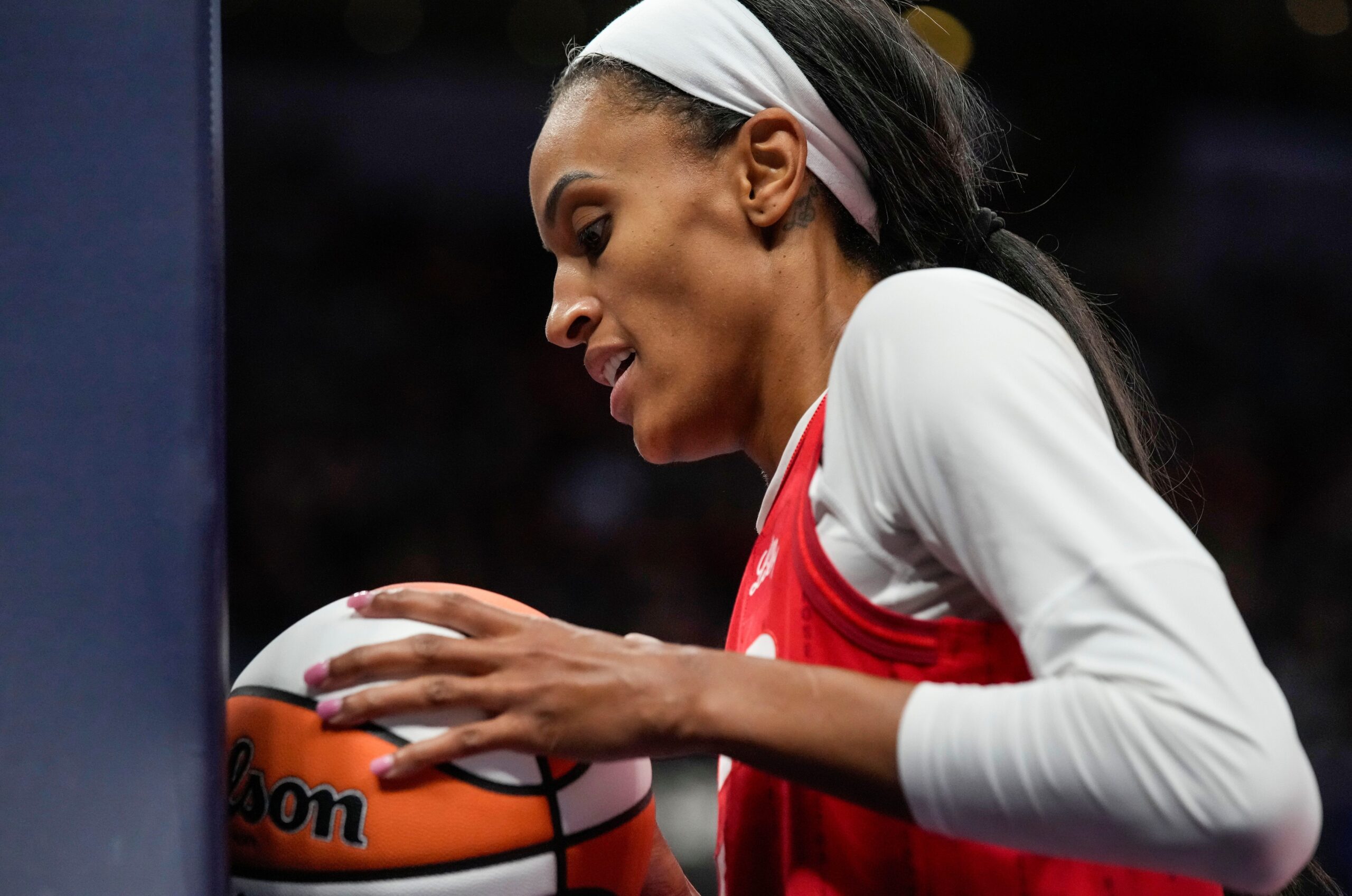DeWanna Bonner Posts On Social Media Amidst Wanting To Leave Caitlin Clark,  Indiana Fever