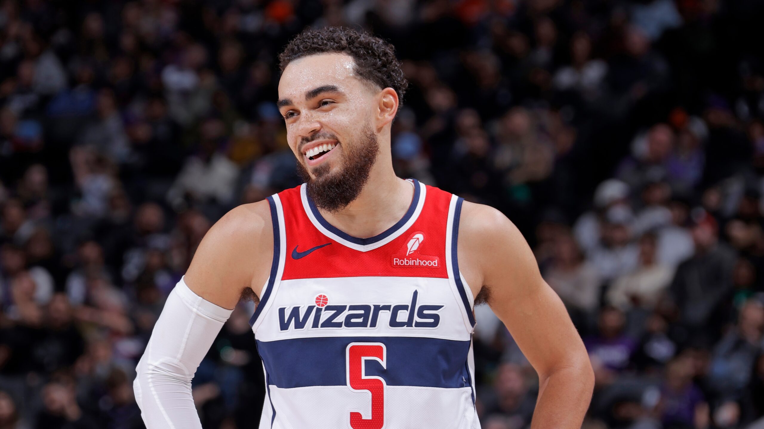 Highlights: Tyus Jones records career-high 17 assists vs. Warriors | 02/27/24