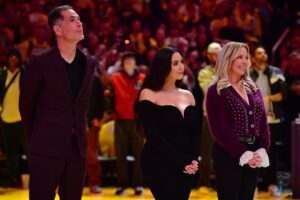 Los Angeles Lakers: Pelinka Signs Huge Extension, Durant To Lakers in 2026? 1 Rob Pelinka, Jeanie Buss
