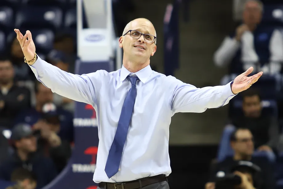 connecticut huskies dan hurley