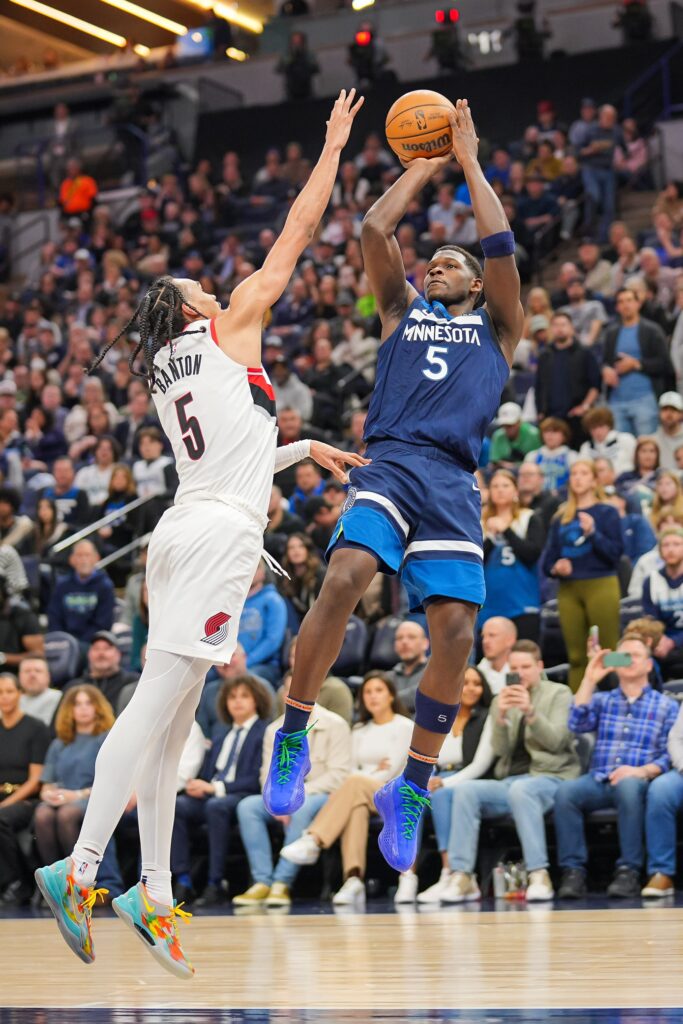 Minnesota Timberwolves: Dwyane Wade Drops Ultimate Anthony Edwards Praise After Monster Slam 3 Minnesota Timberwolves, Anthony Edwards