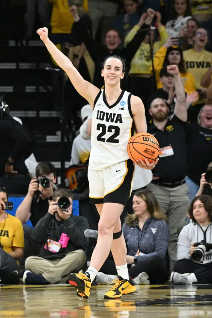 Iowa Hawkeyes, Caitlin Clark