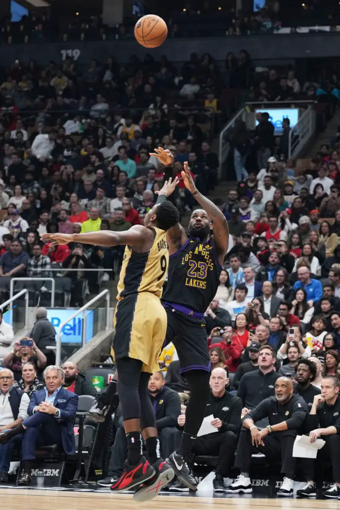 Los Angeles Lakers: Did LeBron James Fire NSFW Message at Referee vs. Washington Wizards? 4 Los Angeles Lakers, LeBron James, Los Angeles Lakers news, LeBron James news, LeBron James NSFW