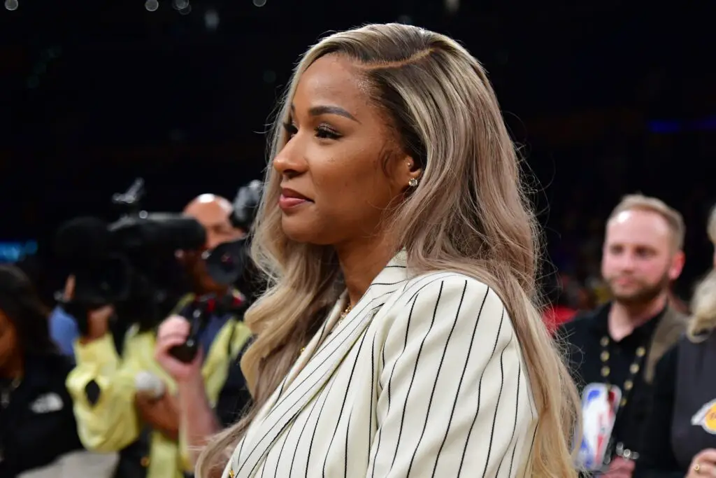 "She Was Annoyed At My Breaks": Savannah James' Friend April McDaniel Shares Funny Story Meeting Adele To Drew Barrymore 2 Savannah James