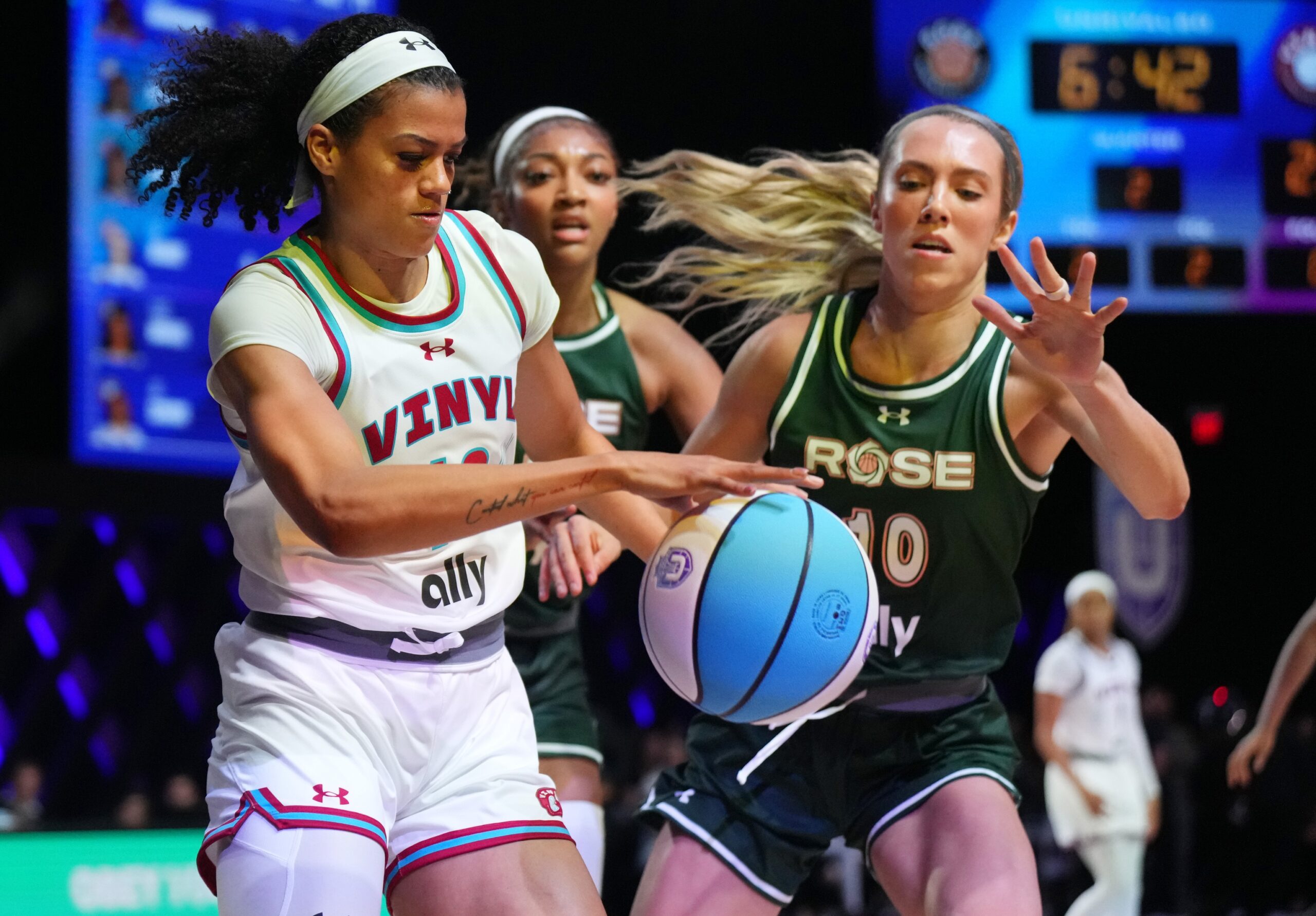 Angel Reese Gets Praise From Lexie Hull As BC Rose Teammates