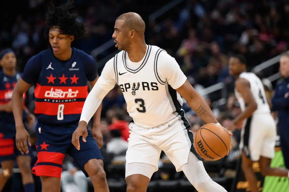San Antonio Spurs' Chris Paul Continues to Make History in His 20th Season 1 San Antonio Spurs