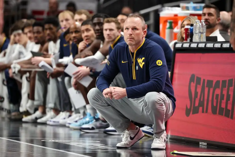 Indiana Hoosiers Swipe 2x Conference-Champion Coach (Breaking) 2 Darian DeVries, West Virginia Mountaineers, Indiana Hoosiers
